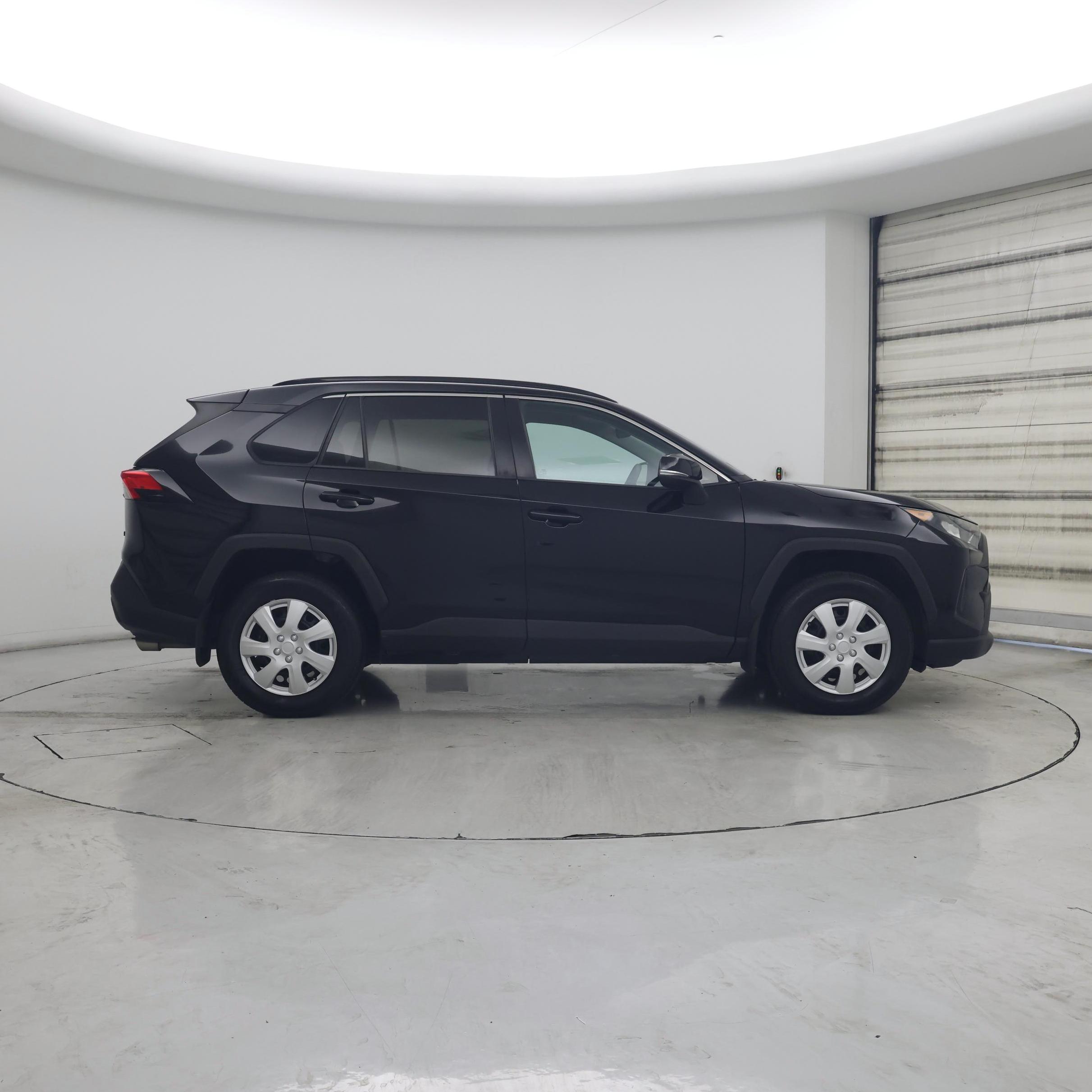 Thumbnail: 2019 Toyota RAV4 - 7