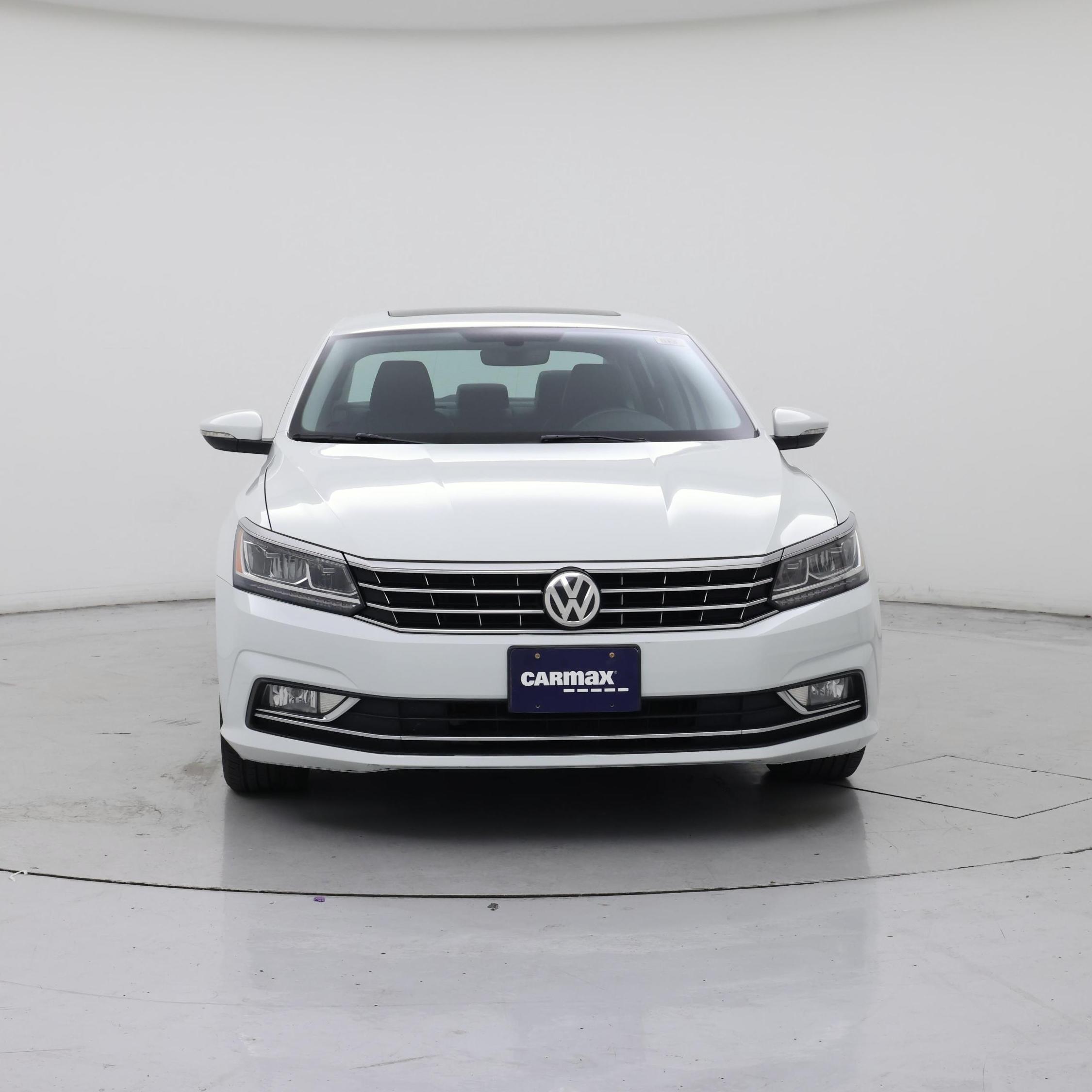 Thumbnail: 2016 Volkswagen Passat - 5