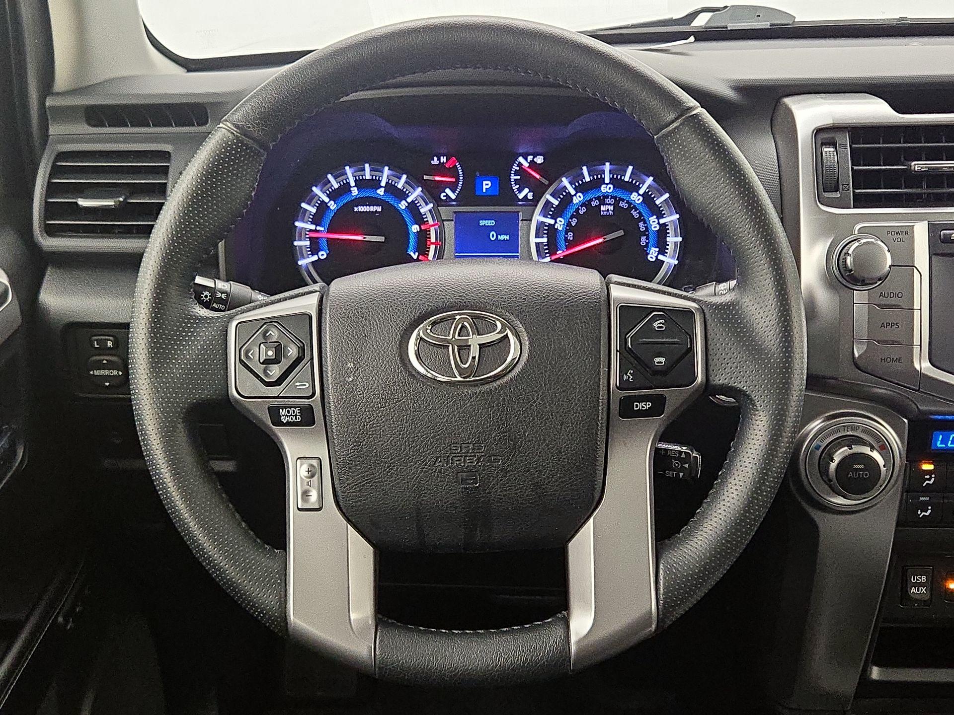 Thumbnail: 2016 Toyota 4Runner - 10