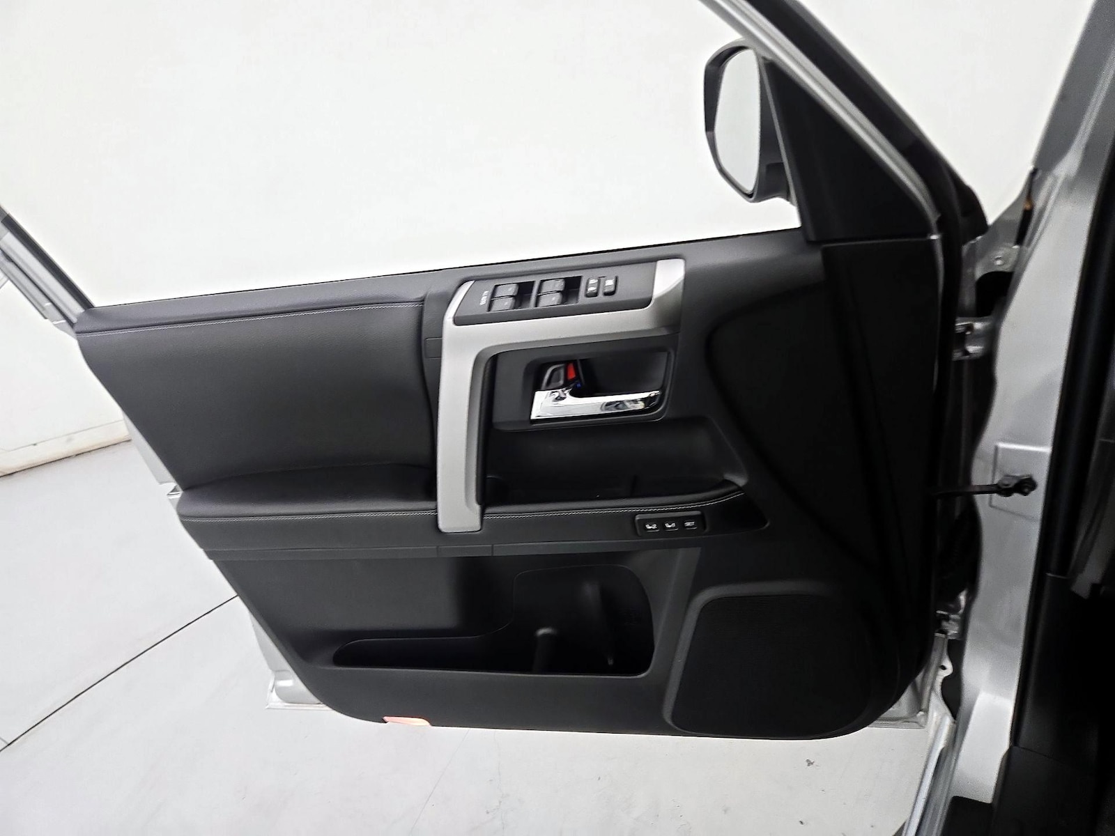 2016 Toyota 4Runner Limited - Photo 13