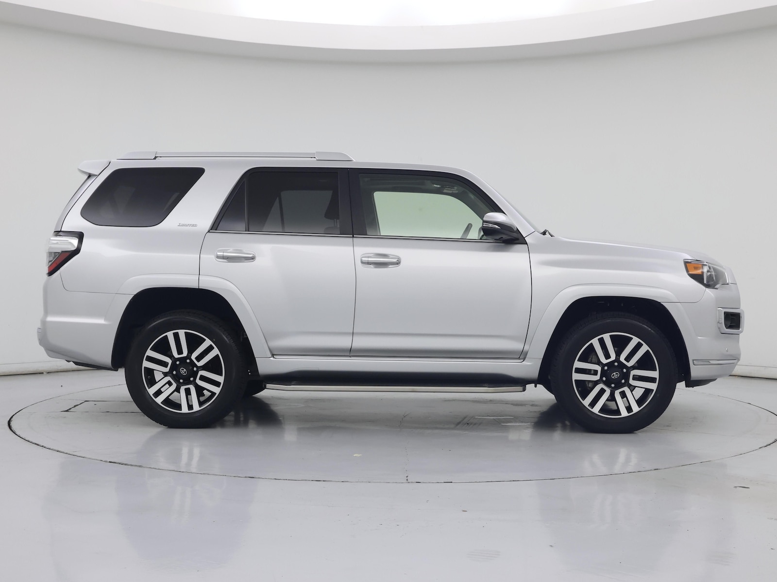 2016 Toyota 4Runner Limited - Photo 8