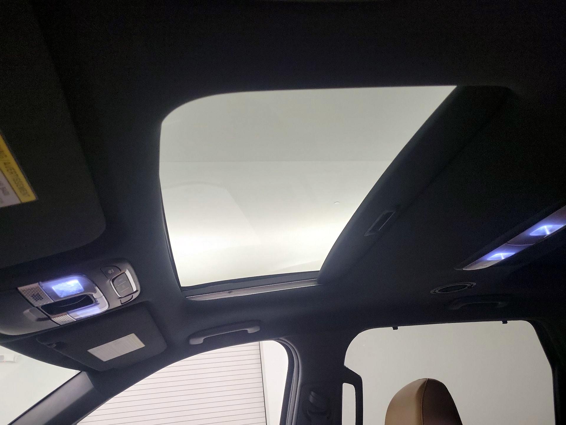 Thumbnail: 2020 Kia Telluride - 19