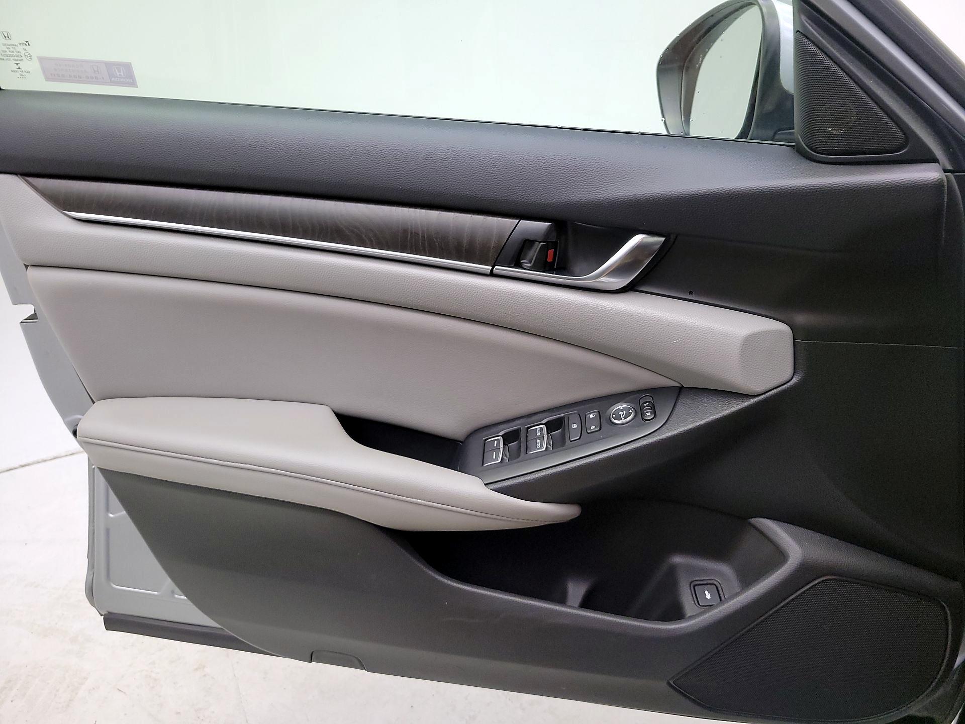 Thumbnail: 2020 Honda Accord - 12