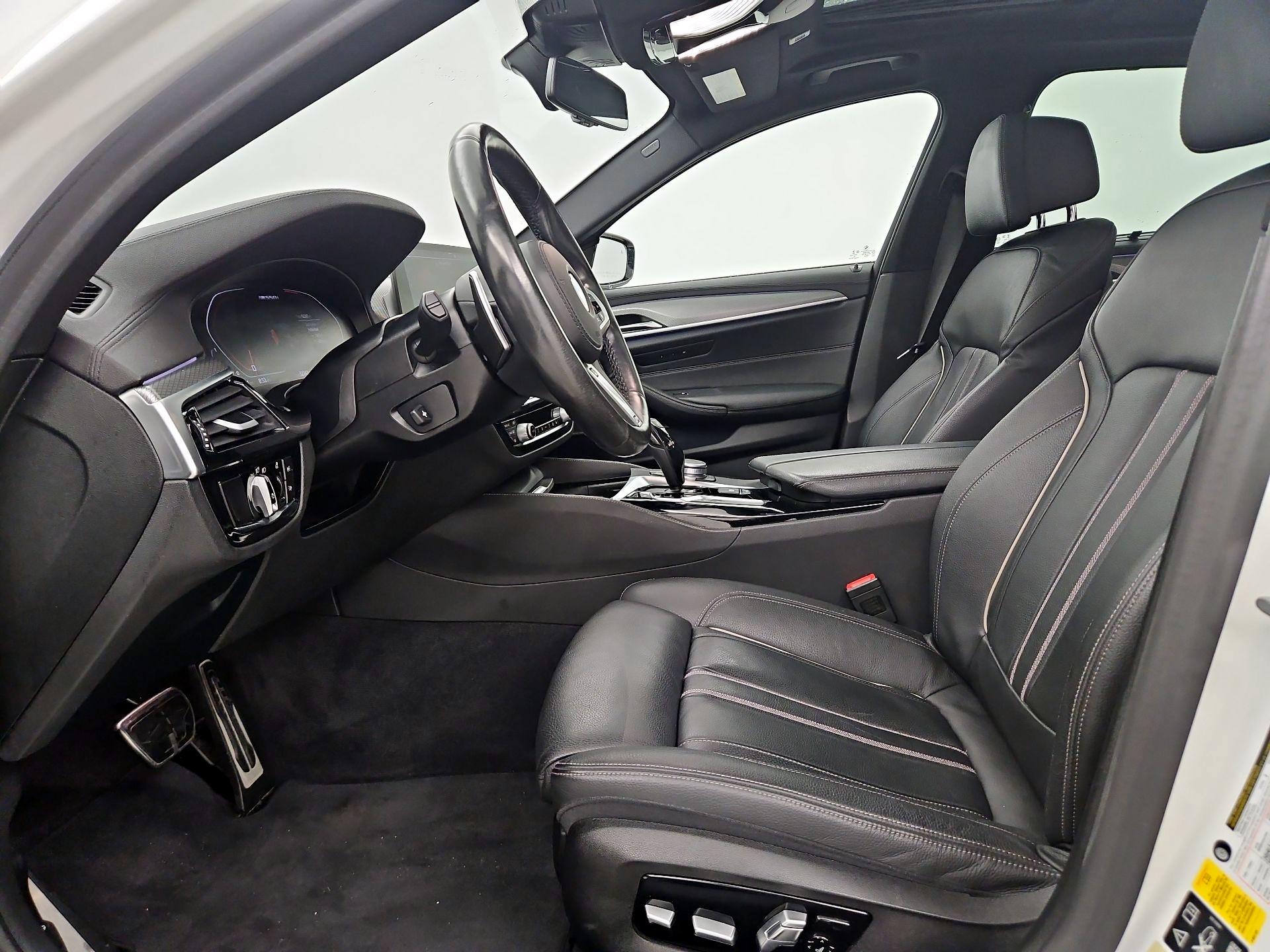 Thumbnail: 2020 BMW 5 Series - 11