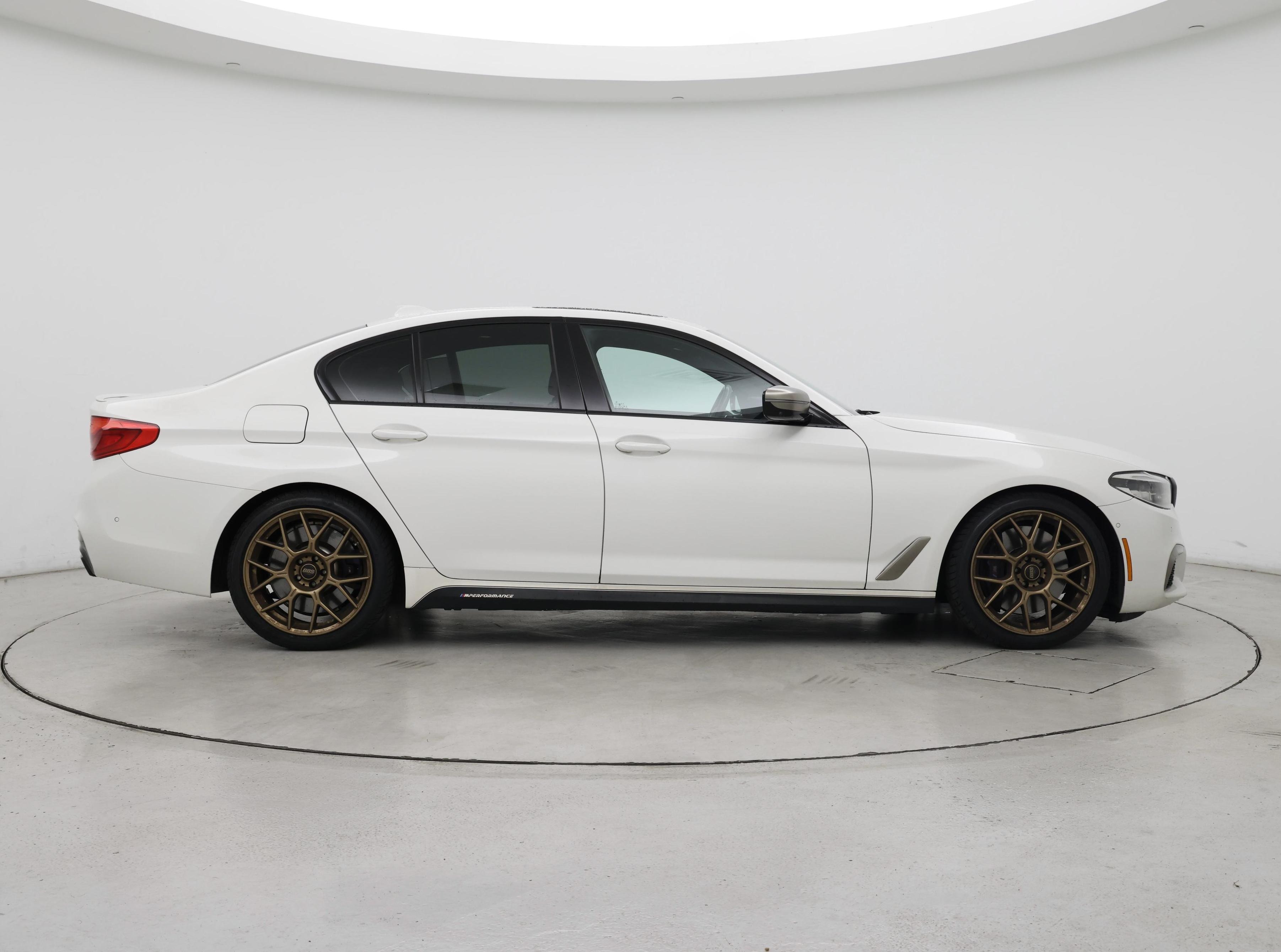 Thumbnail: 2020 BMW 5 Series - 7