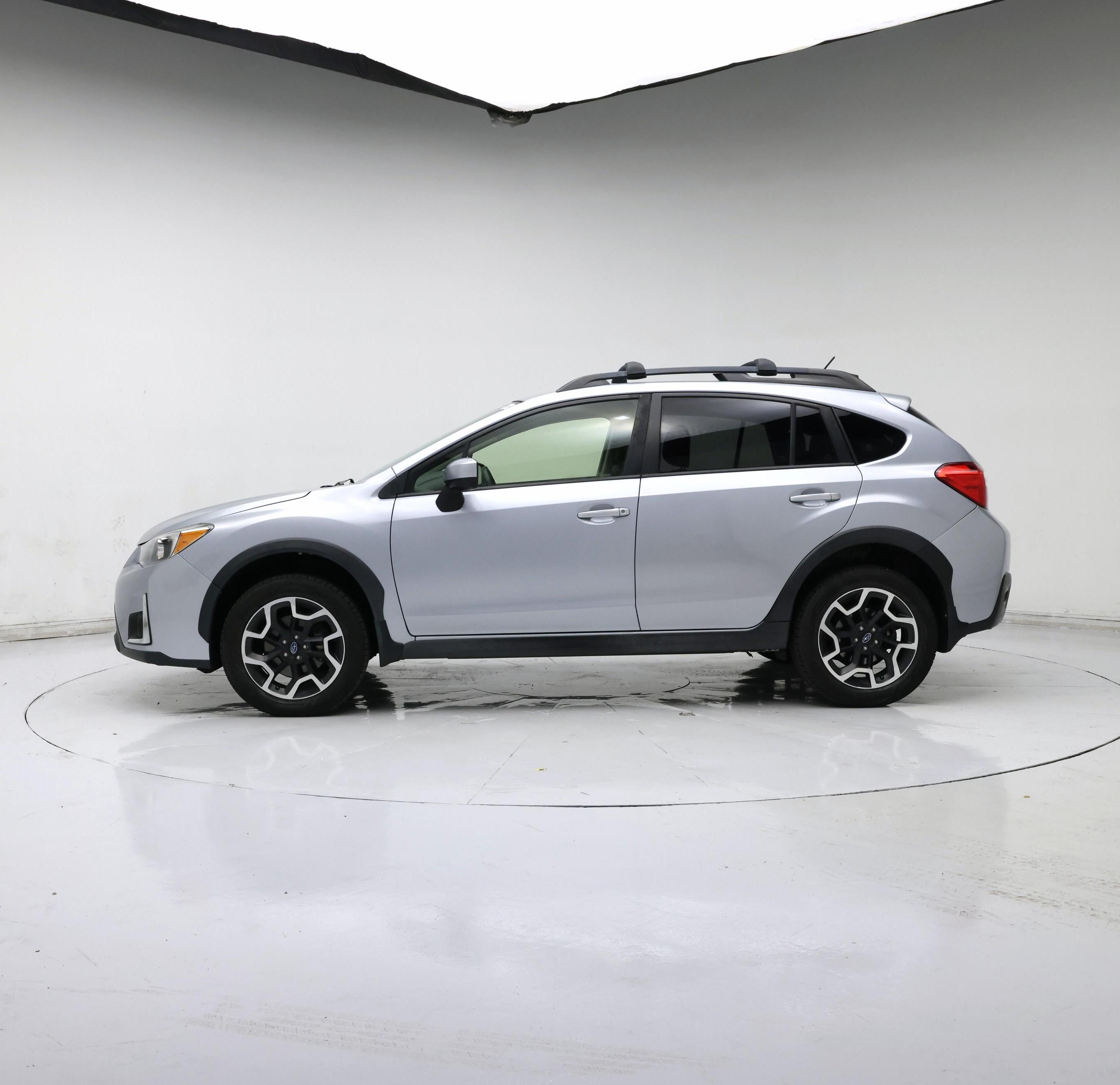 Thumbnail: 2016 Subaru XV Crosstrek - 3