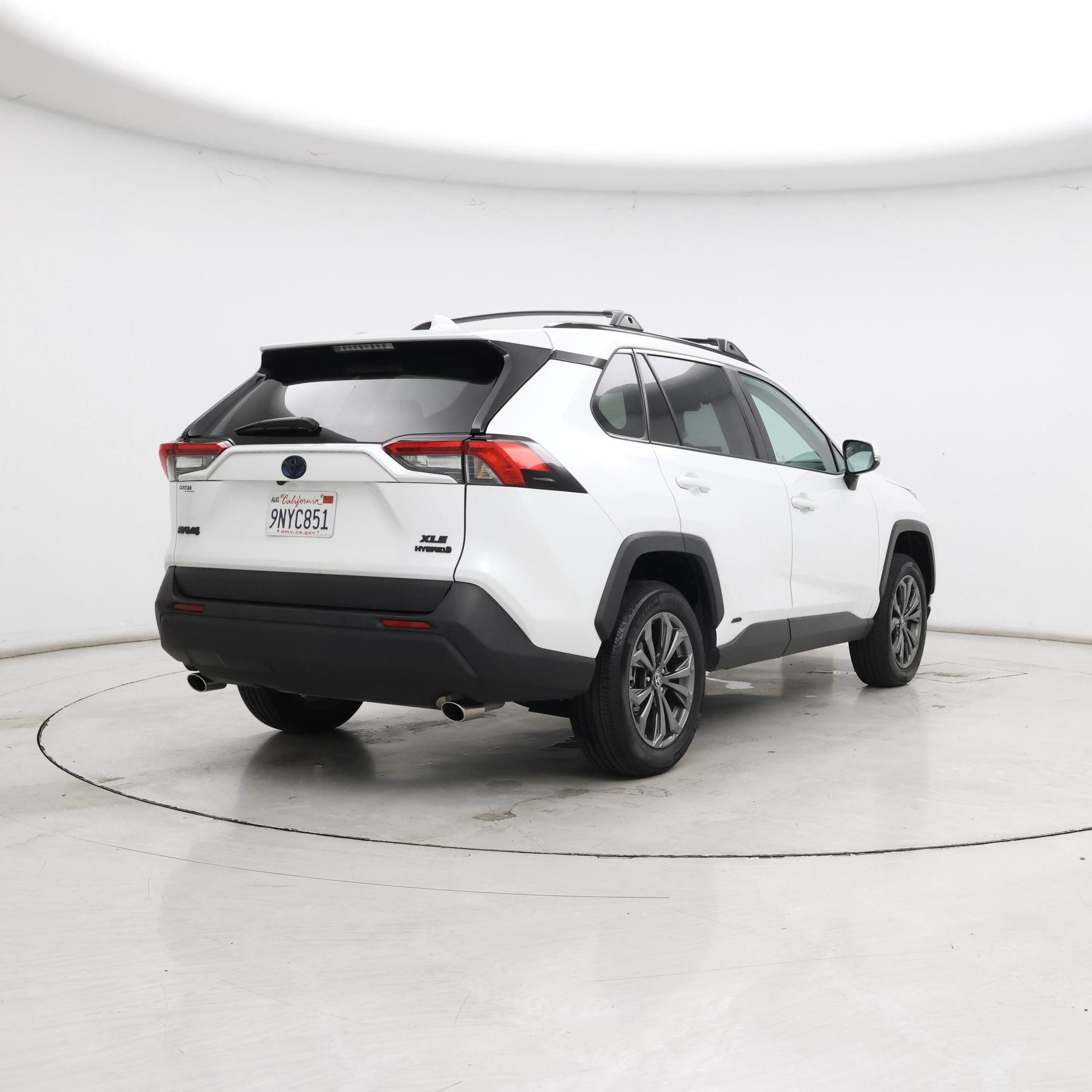Thumbnail: 2024 Toyota RAV4 - 8
