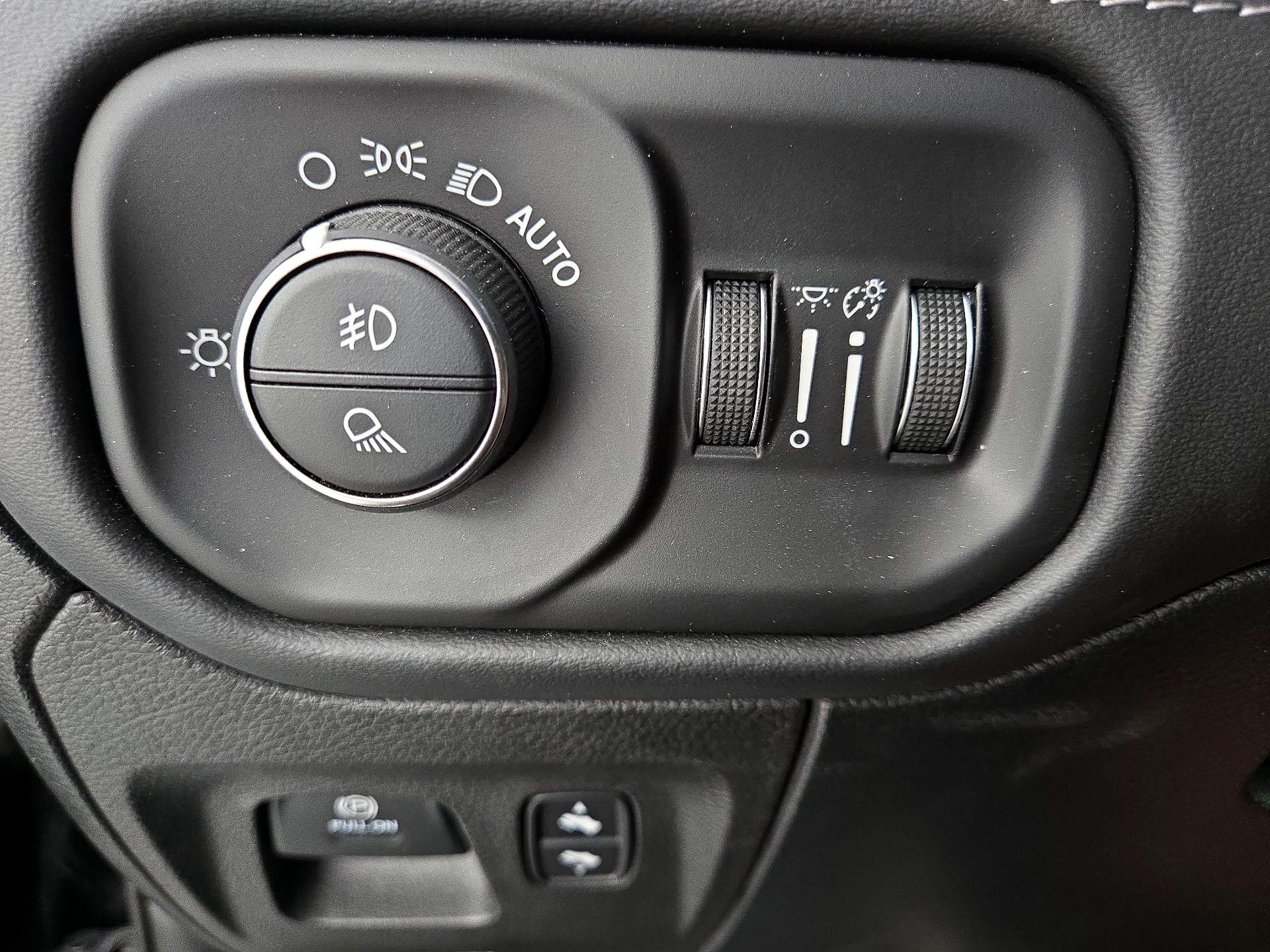 Thumbnail: 2022 RAM 1500 - 13