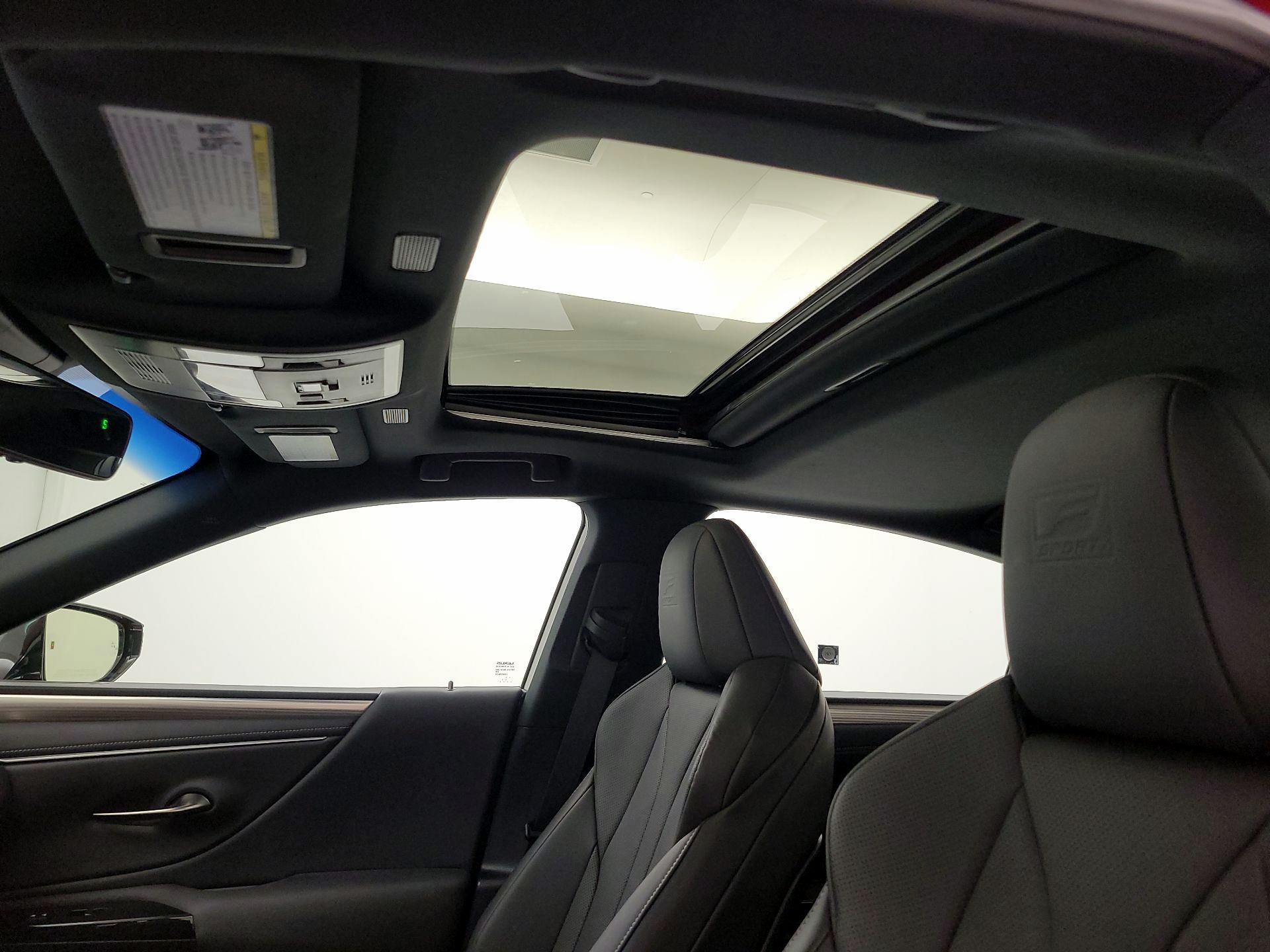 Thumbnail: 2023 Lexus ES - 19