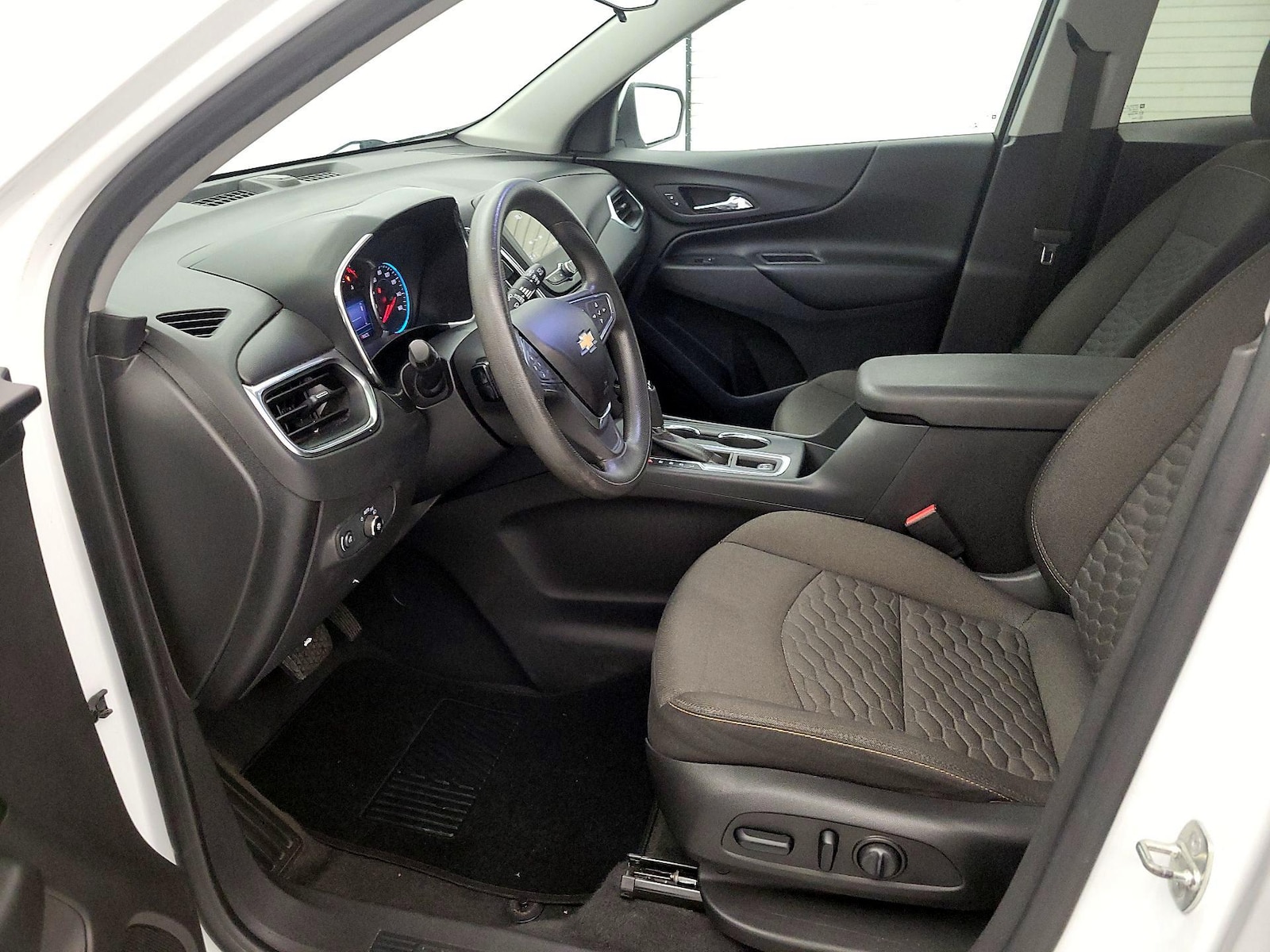 Power Seat(s) & Side Airbags