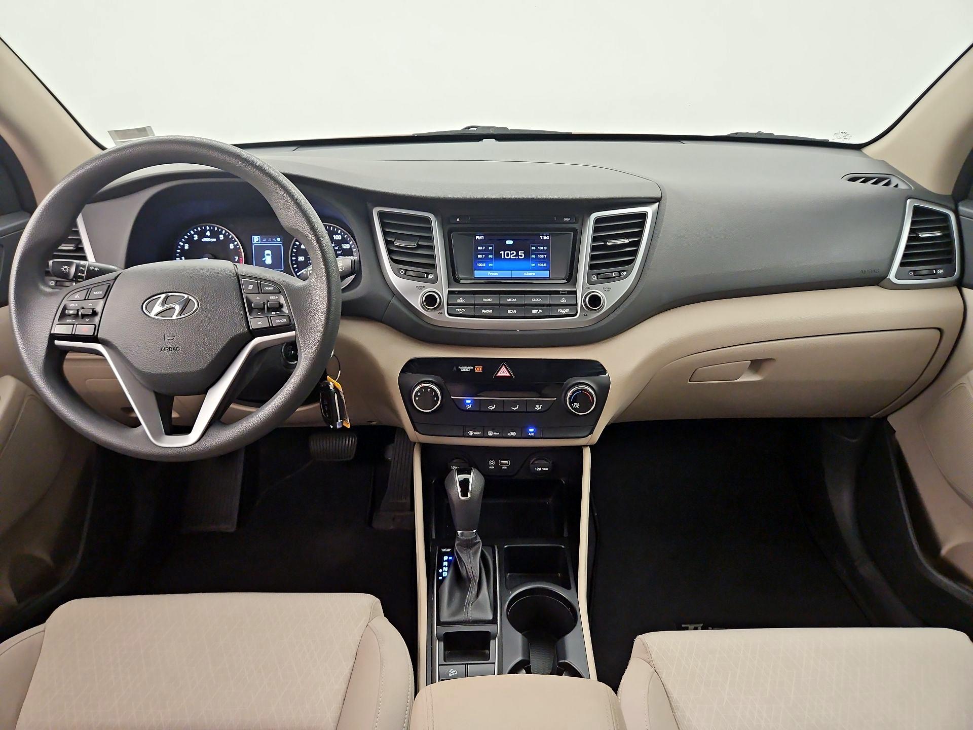 Thumbnail: 2017 Hyundai Tucson - 9