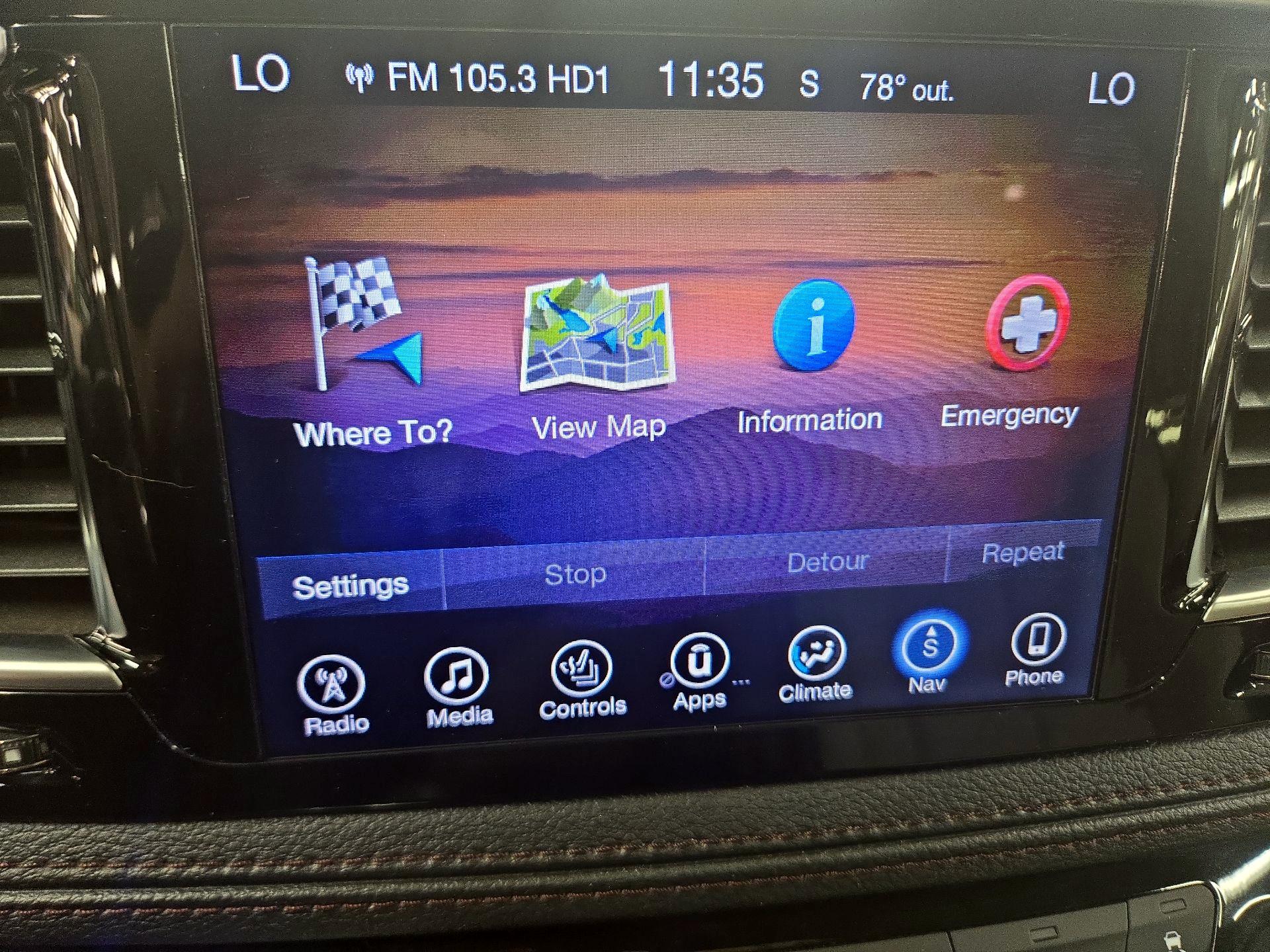 Thumbnail: 2017 Chrysler Pacifica - 14