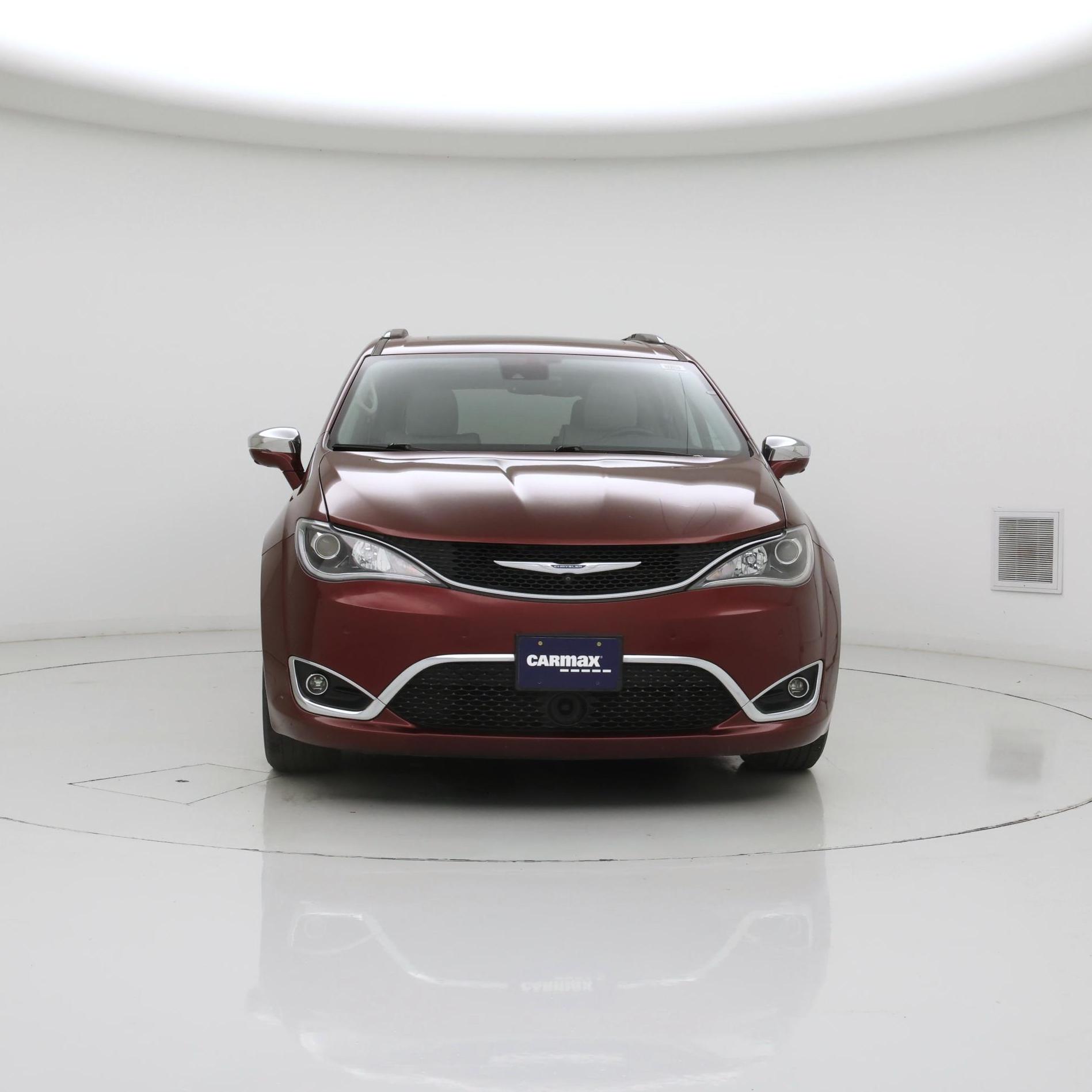 Thumbnail: 2017 Chrysler Pacifica - 5