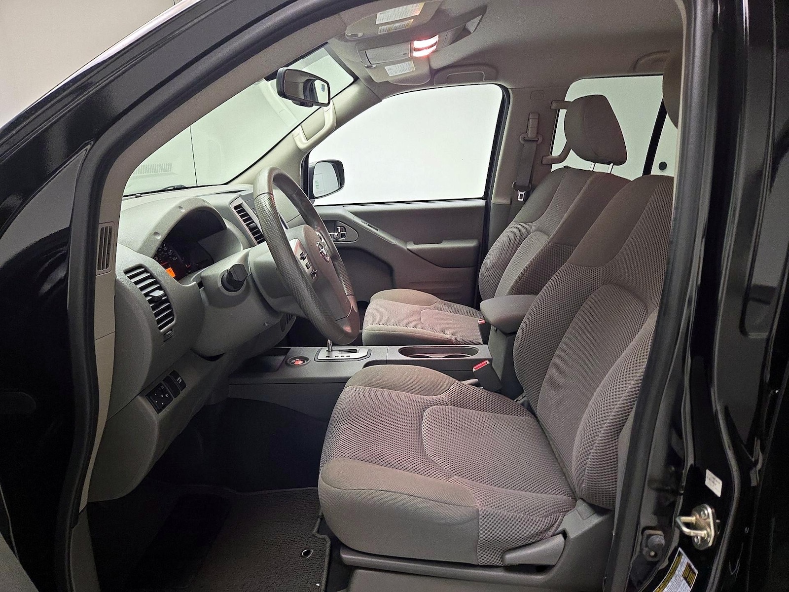 2020 Nissan Frontier SV - Photo 10