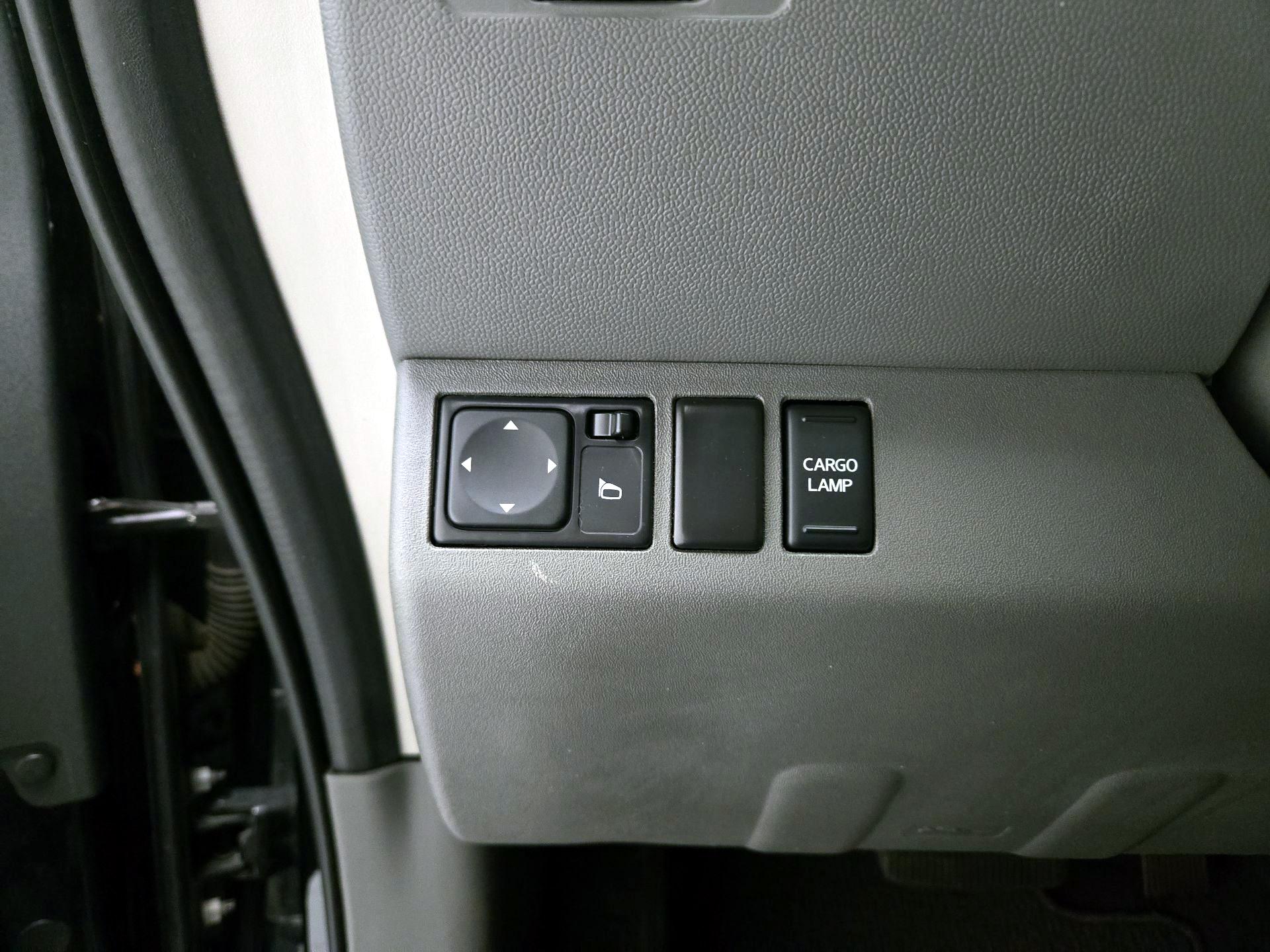 Thumbnail: 2020 Nissan Frontier - 11
