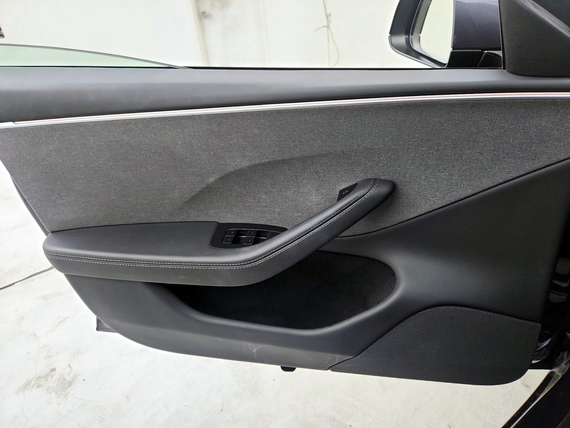 Thumbnail: 2025 Tesla Model 3 - 12