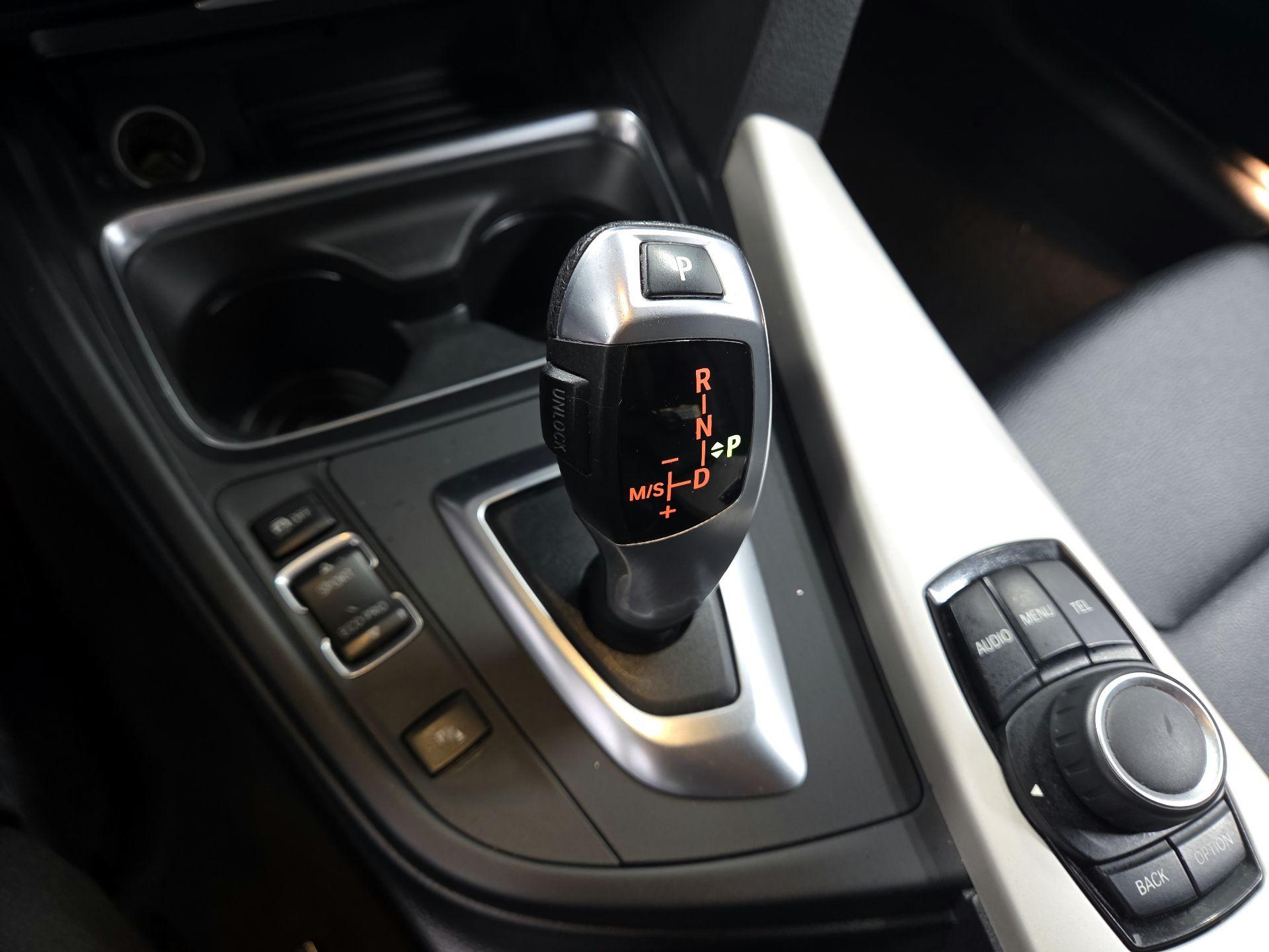 Thumbnail: 2015 BMW 3 Series - 15