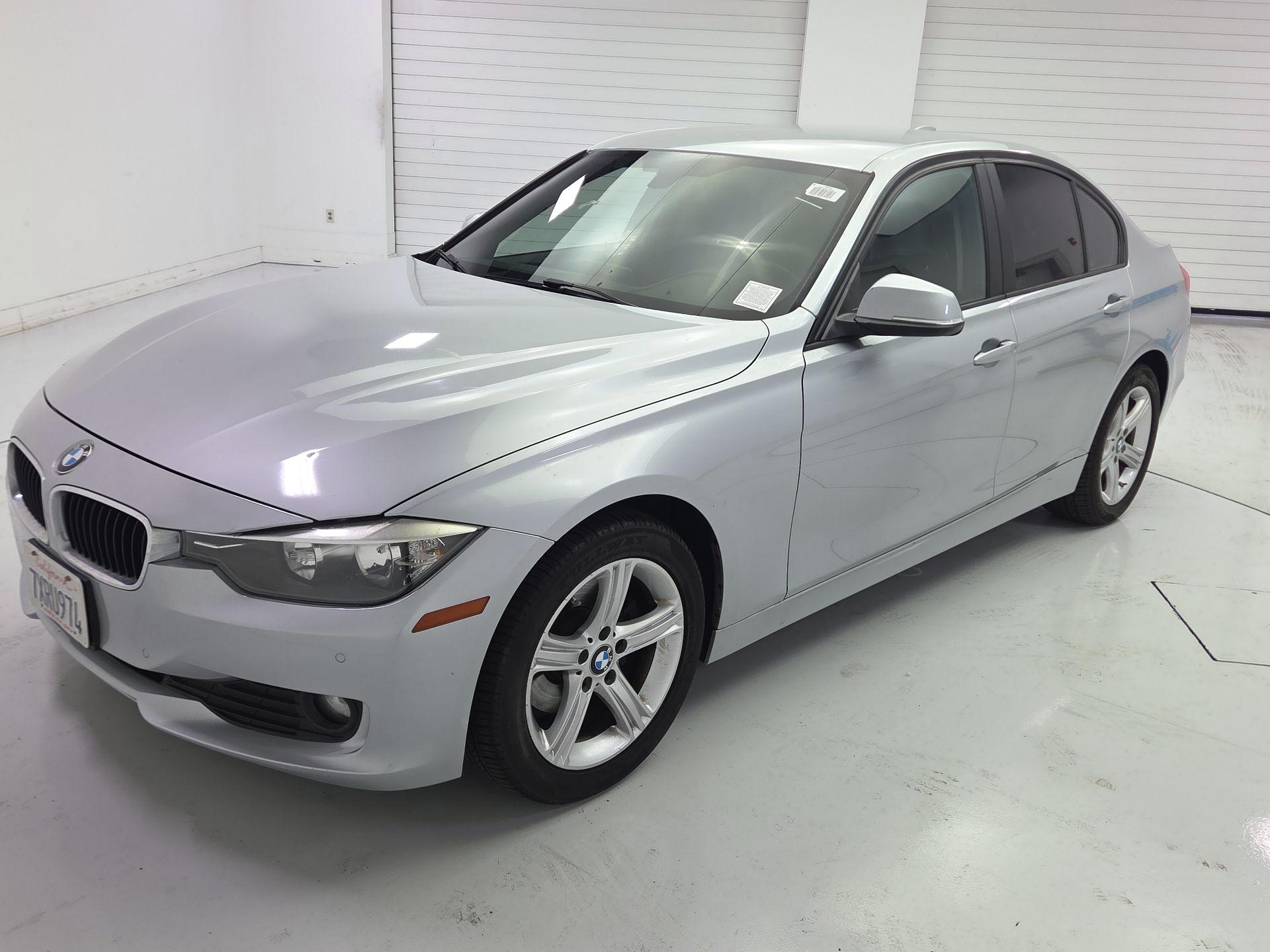 Thumbnail: 2015 BMW 3 Series - 3