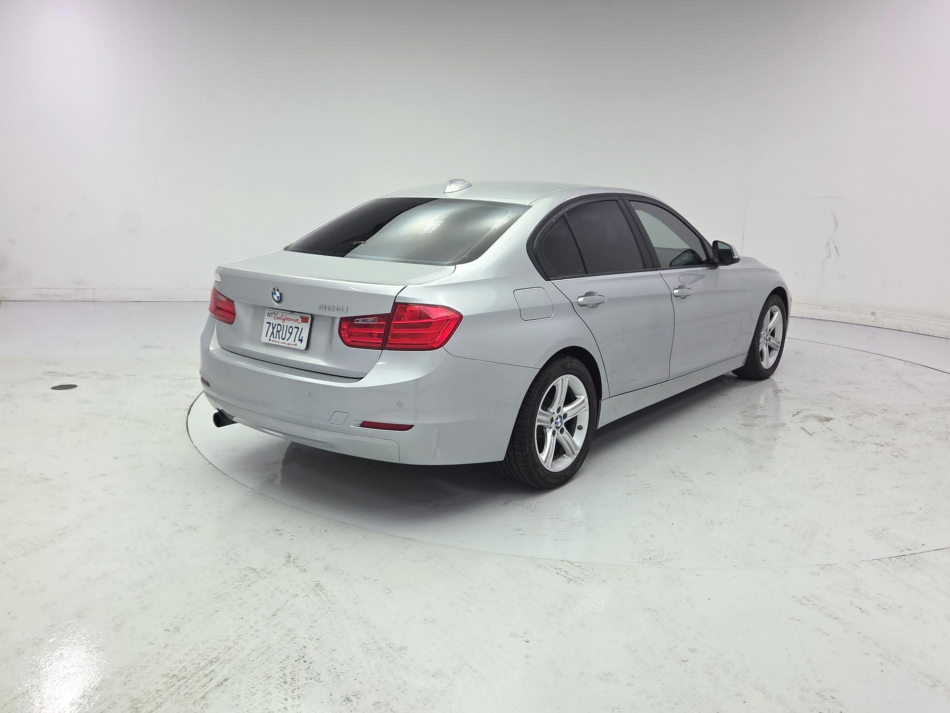 Thumbnail: 2015 BMW 3 Series - 5