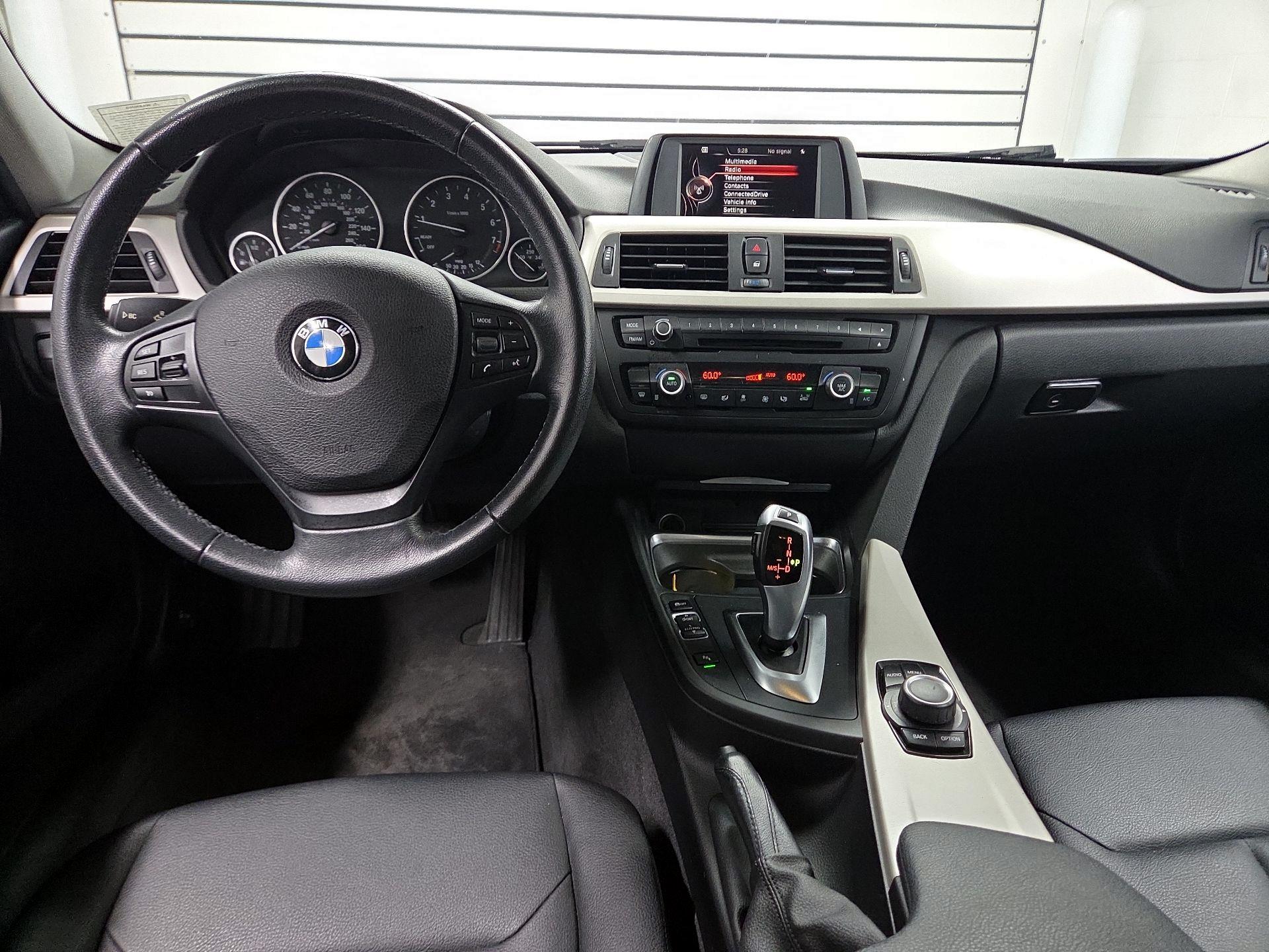 Thumbnail: 2015 BMW 3 Series - 8