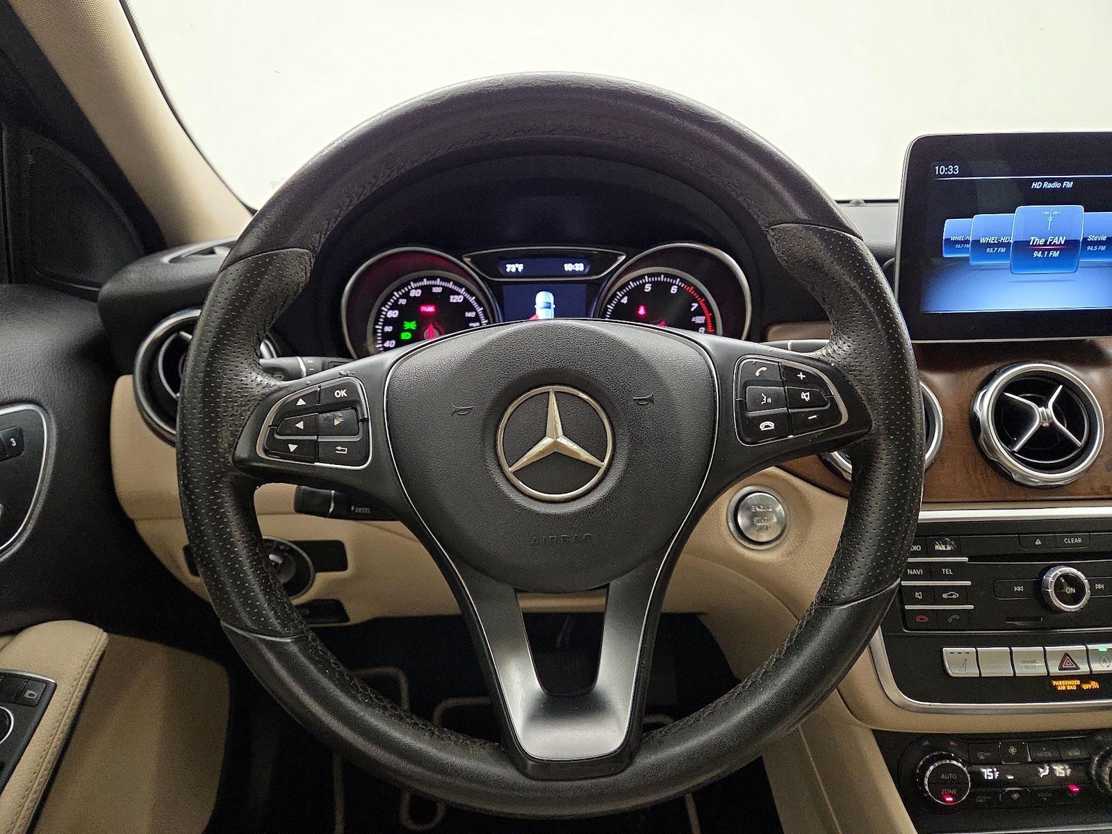 2018 Mercedes-Benz GLA-Class GLA250 - Photo 11