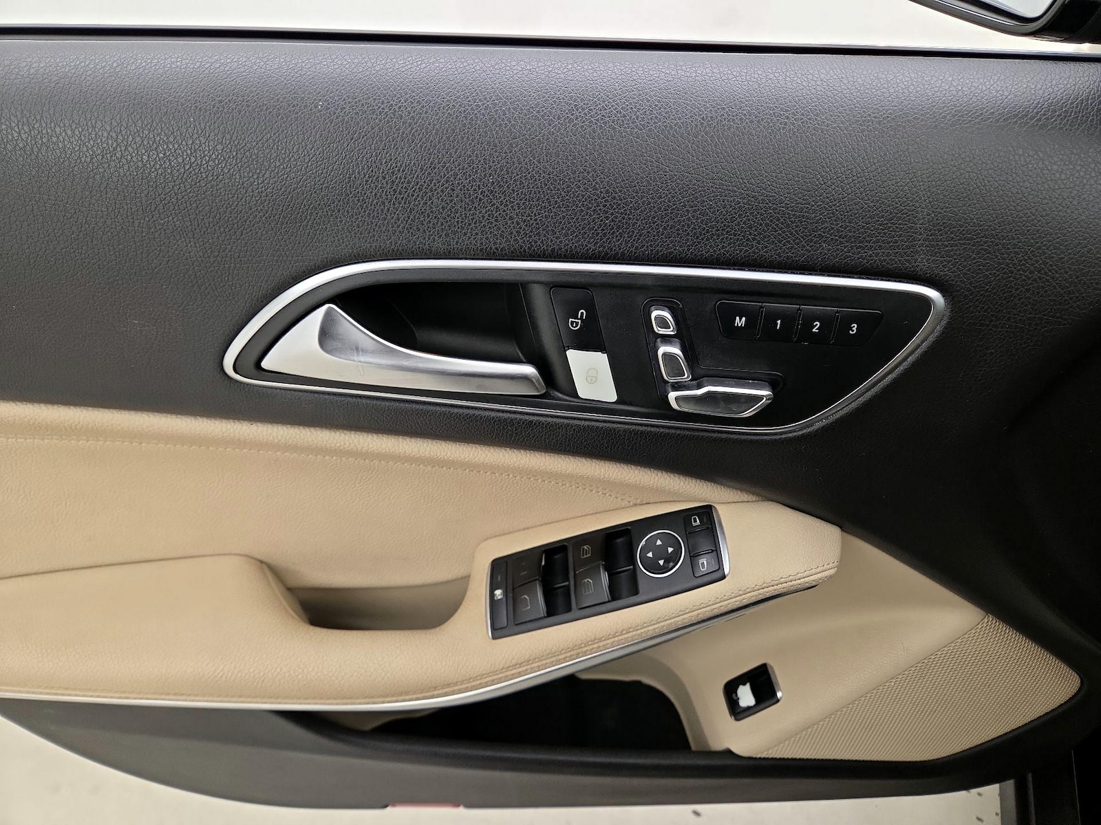 2018 Mercedes-Benz GLA-Class GLA250 - Photo 13