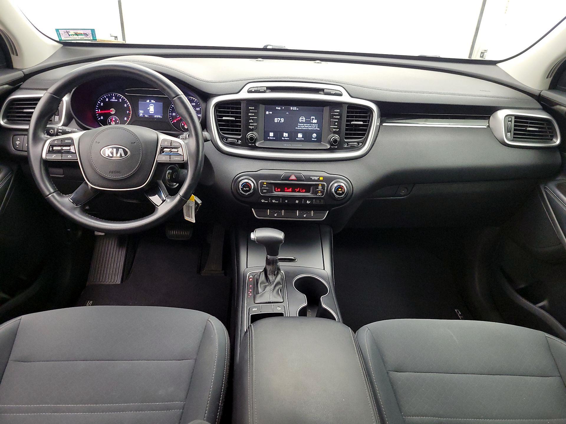 Thumbnail: 2019 Kia Sorento - 9