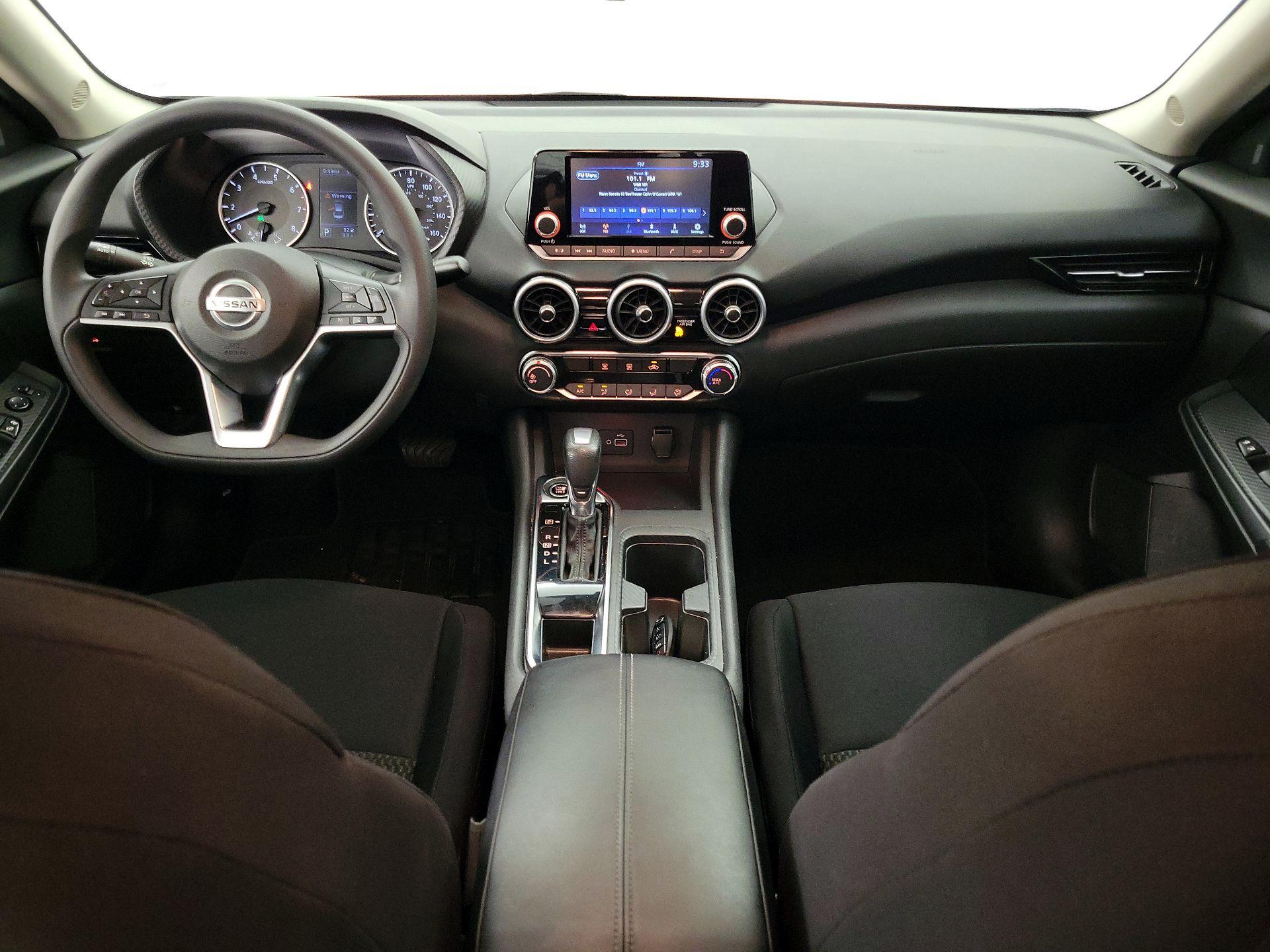 Thumbnail: 2020 Nissan Sentra - 9