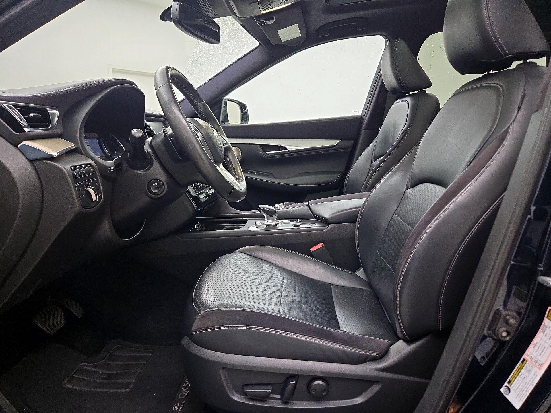 Thumbnail: 2019 INFINITI QX50 - 11