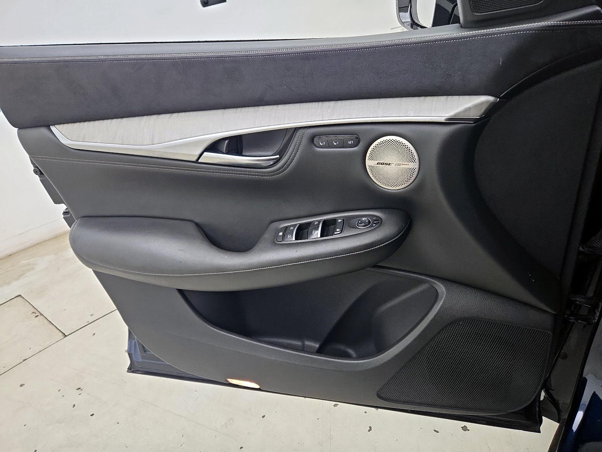 Thumbnail: 2019 INFINITI QX50 - 12