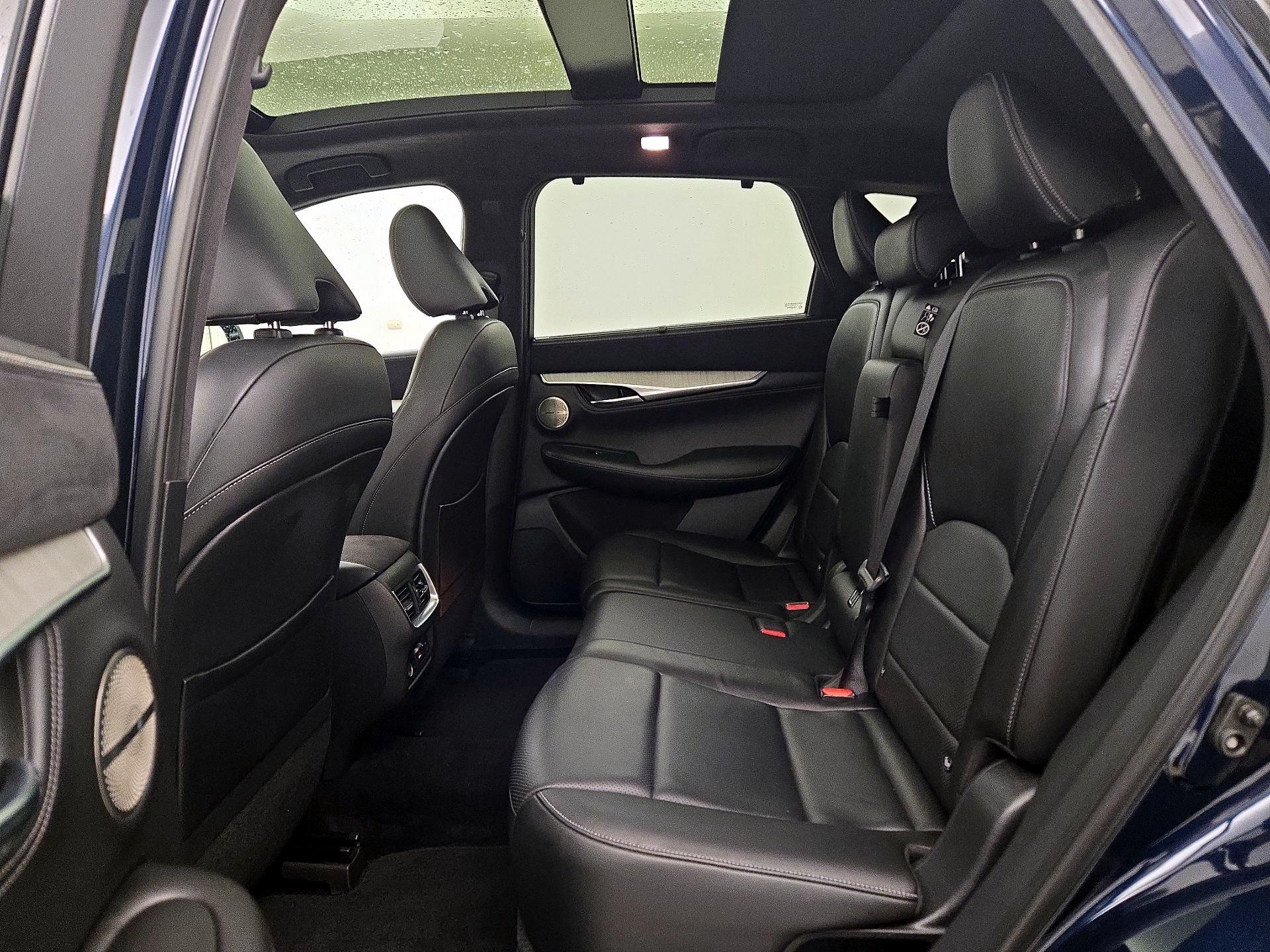 Thumbnail: 2019 INFINITI QX50 - 20