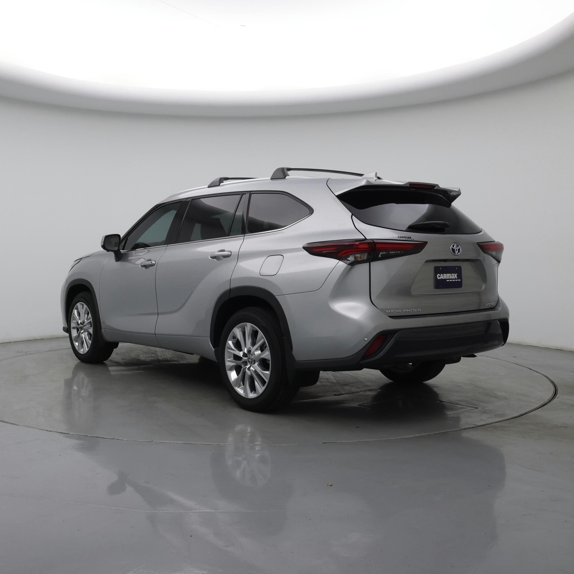 Thumbnail: 2024 Toyota Highlander - 2