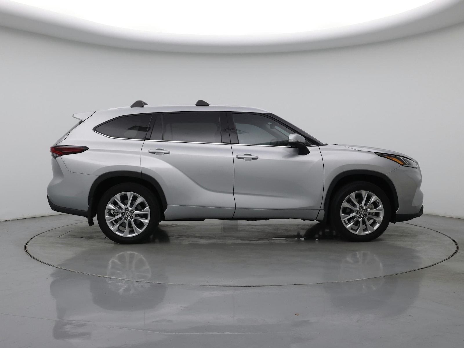 2024 Toyota Highlander Limited - Photo 8