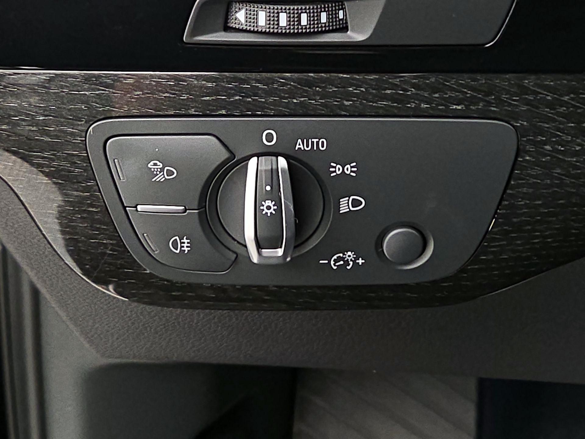 Thumbnail: 2019 Audi Q7 - 13