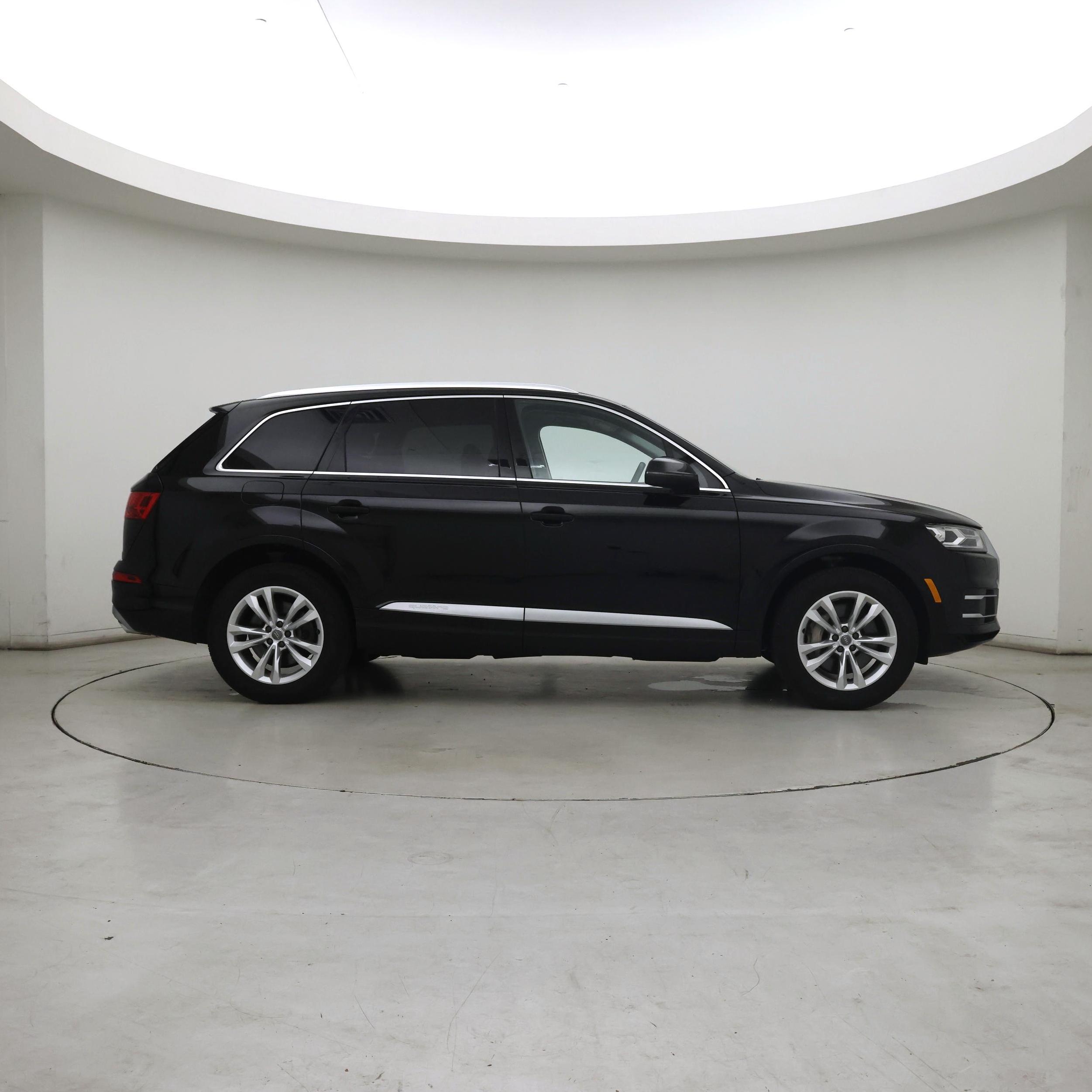 Thumbnail: 2019 Audi Q7 - 7