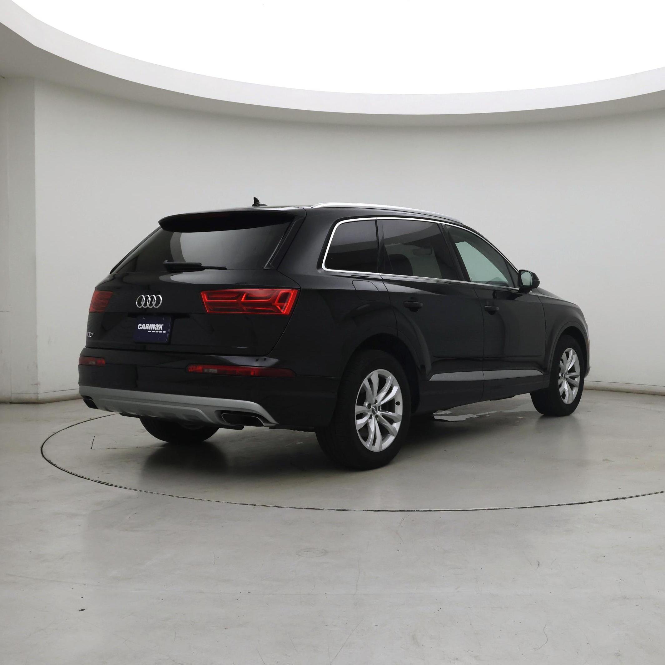 Thumbnail: 2019 Audi Q7 - 8