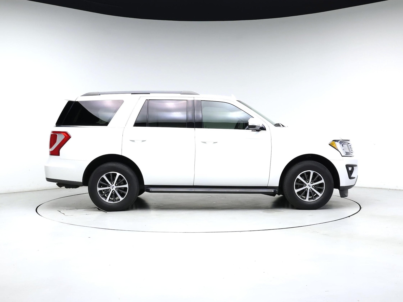 2020 Ford Expedition XLT - Photo 8