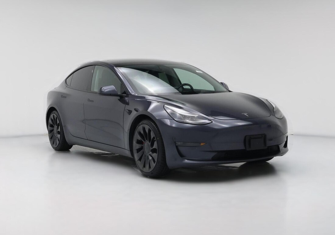 2022 Tesla Model 3 Performance in Gray — CarMax photo