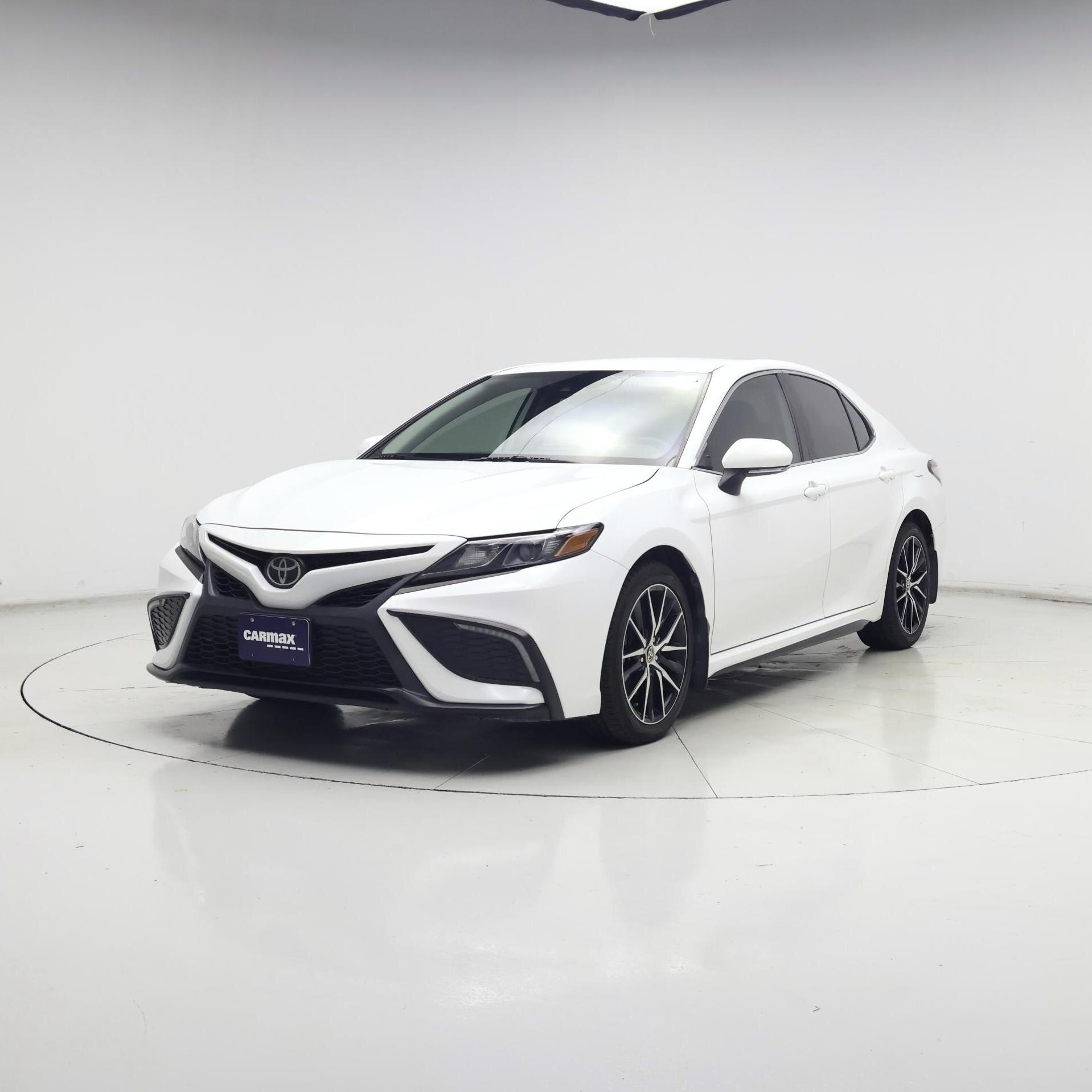 Thumbnail: 2023 Toyota Camry - 4