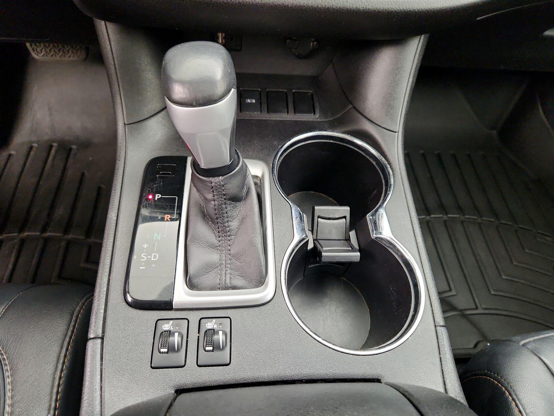Thumbnail: 2015 Toyota Highlander - 17