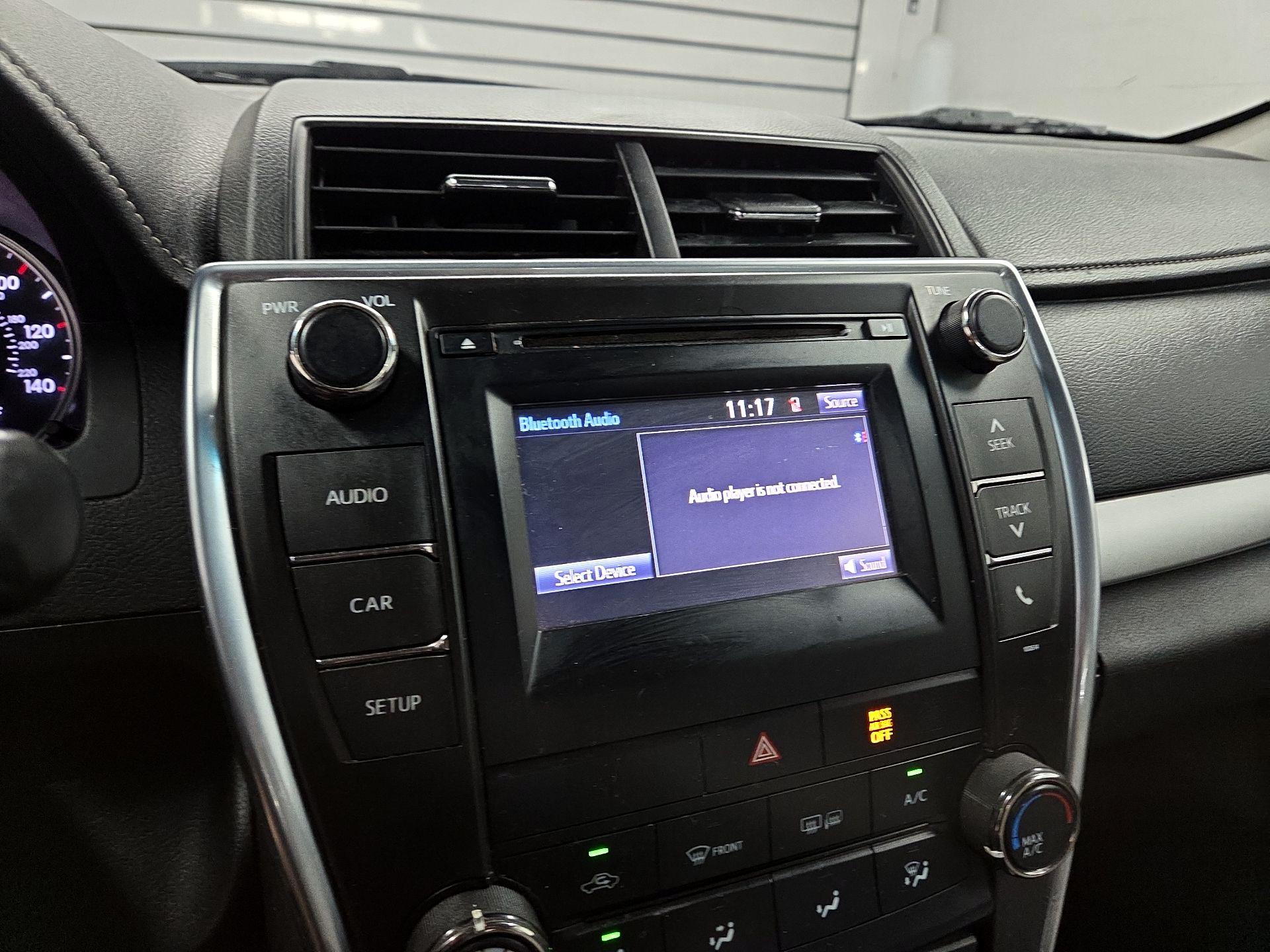 Thumbnail: 2016 Toyota Camry - 11