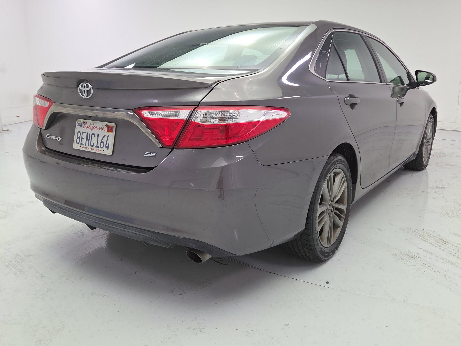 Thumbnail: 2016 Toyota Camry - 5