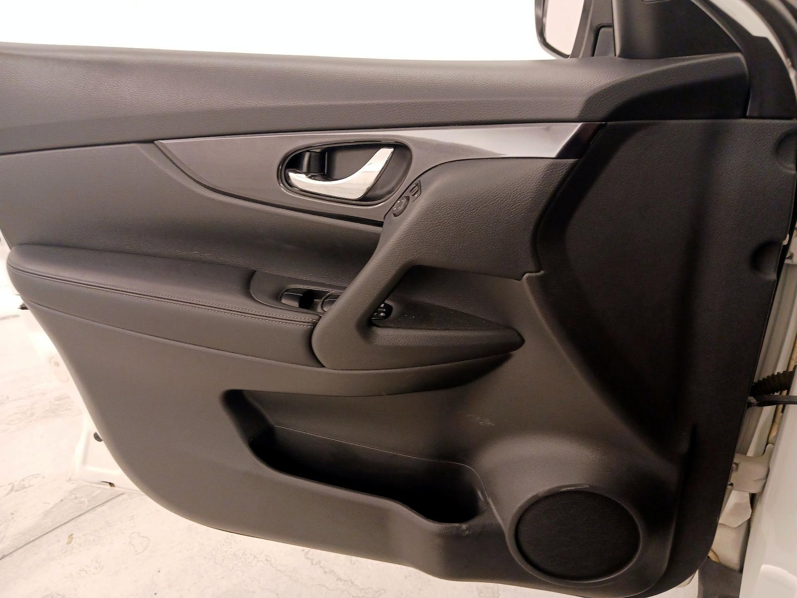 2018 Nissan Rogue SV - Photo 13