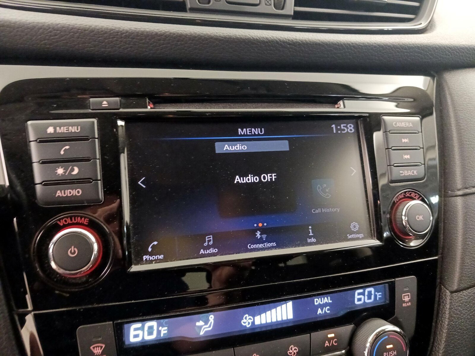 2018 Nissan Rogue SV - Photo 16