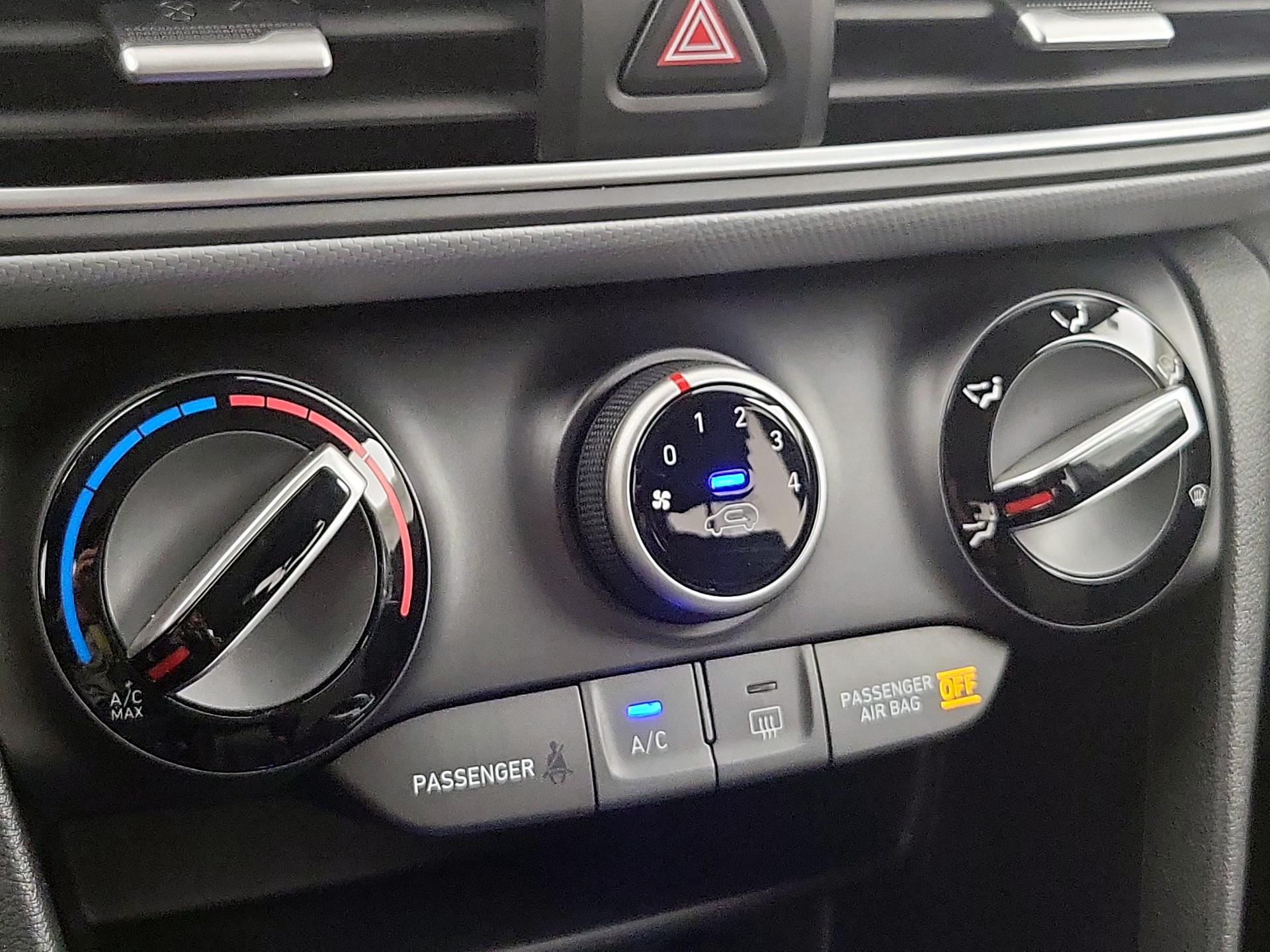 Thumbnail: 2020 Hyundai Kona - 16