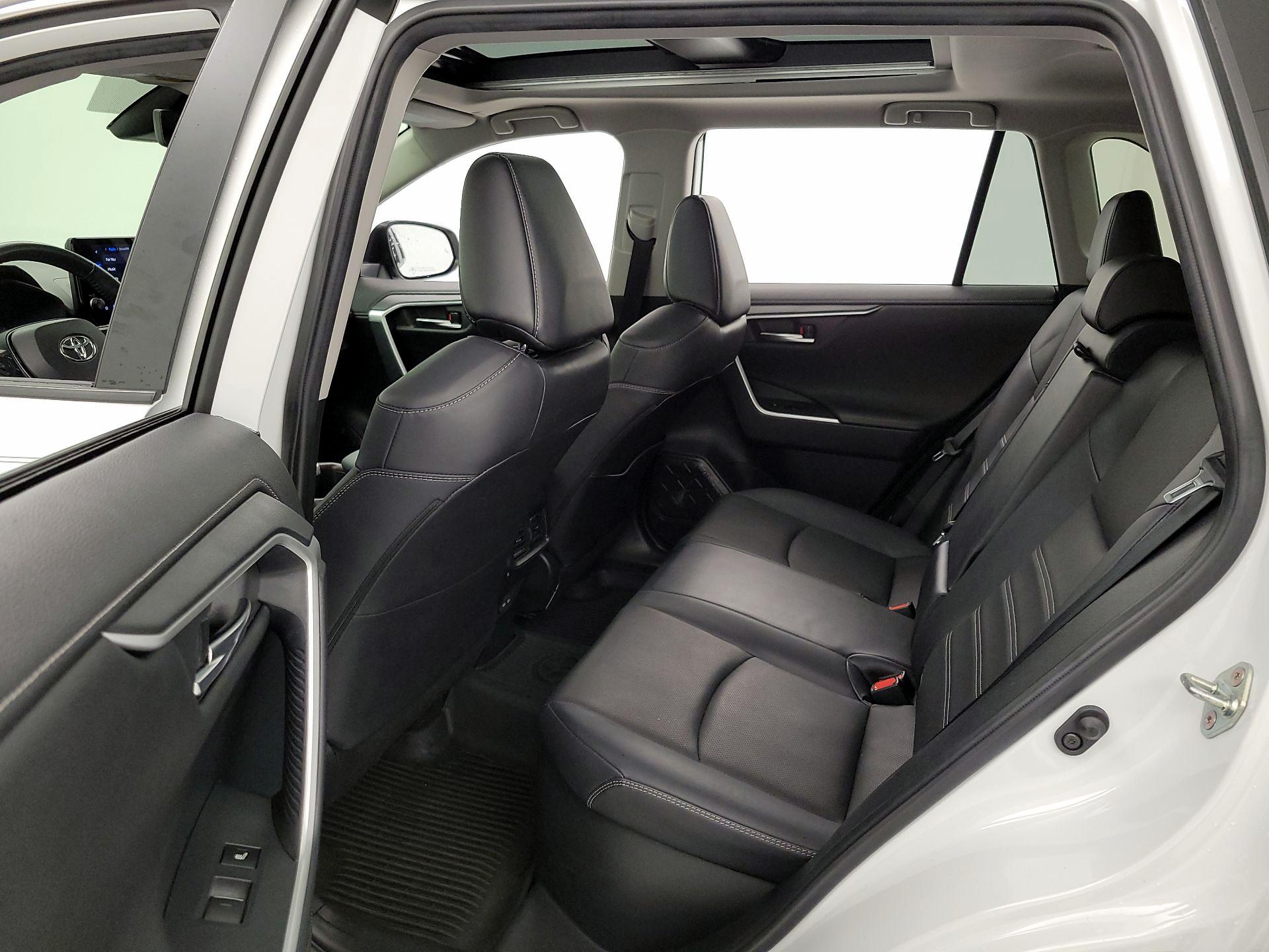 Thumbnail: 2024 Toyota RAV4 - 20