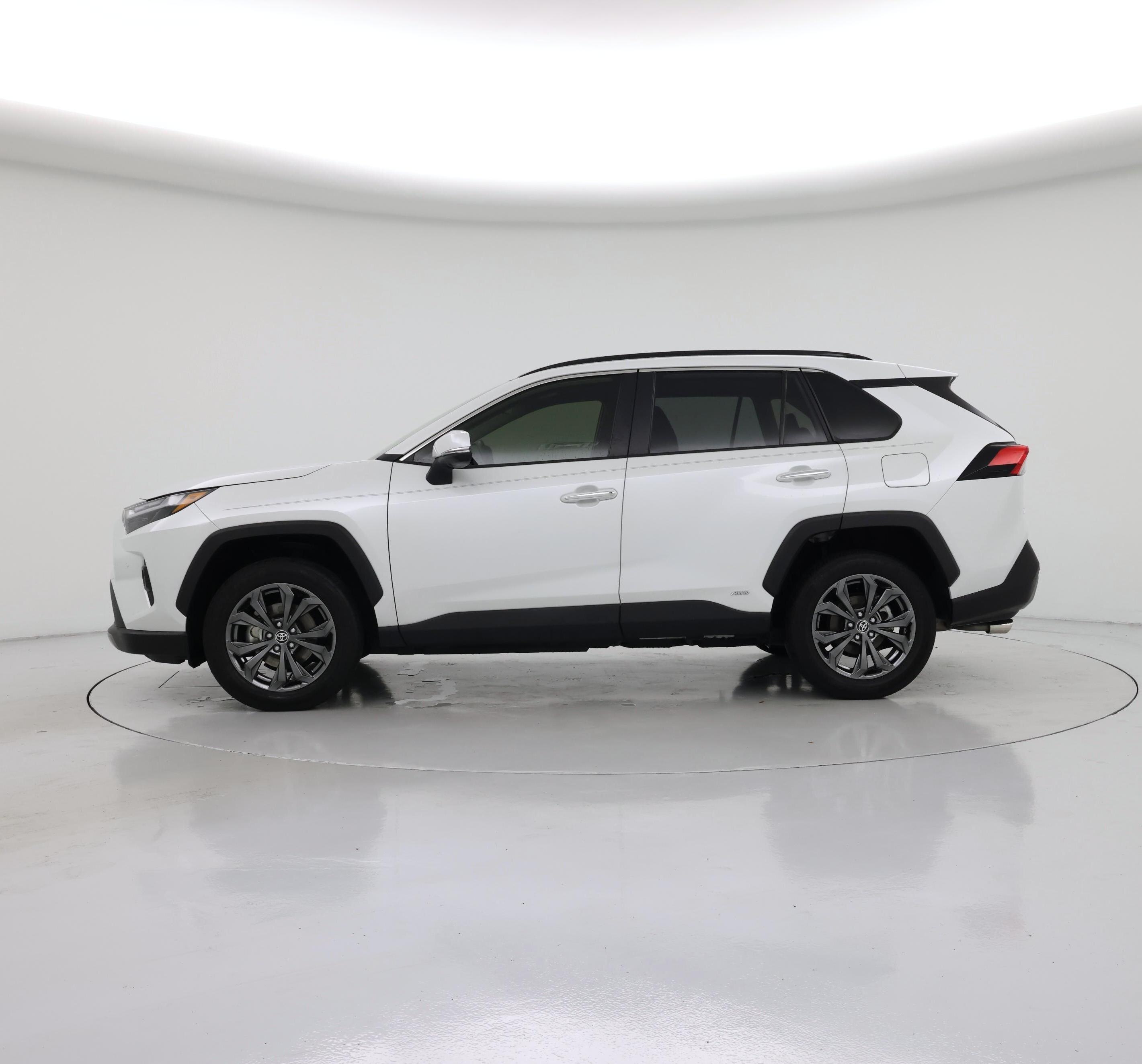 Thumbnail: 2024 Toyota RAV4 - 3