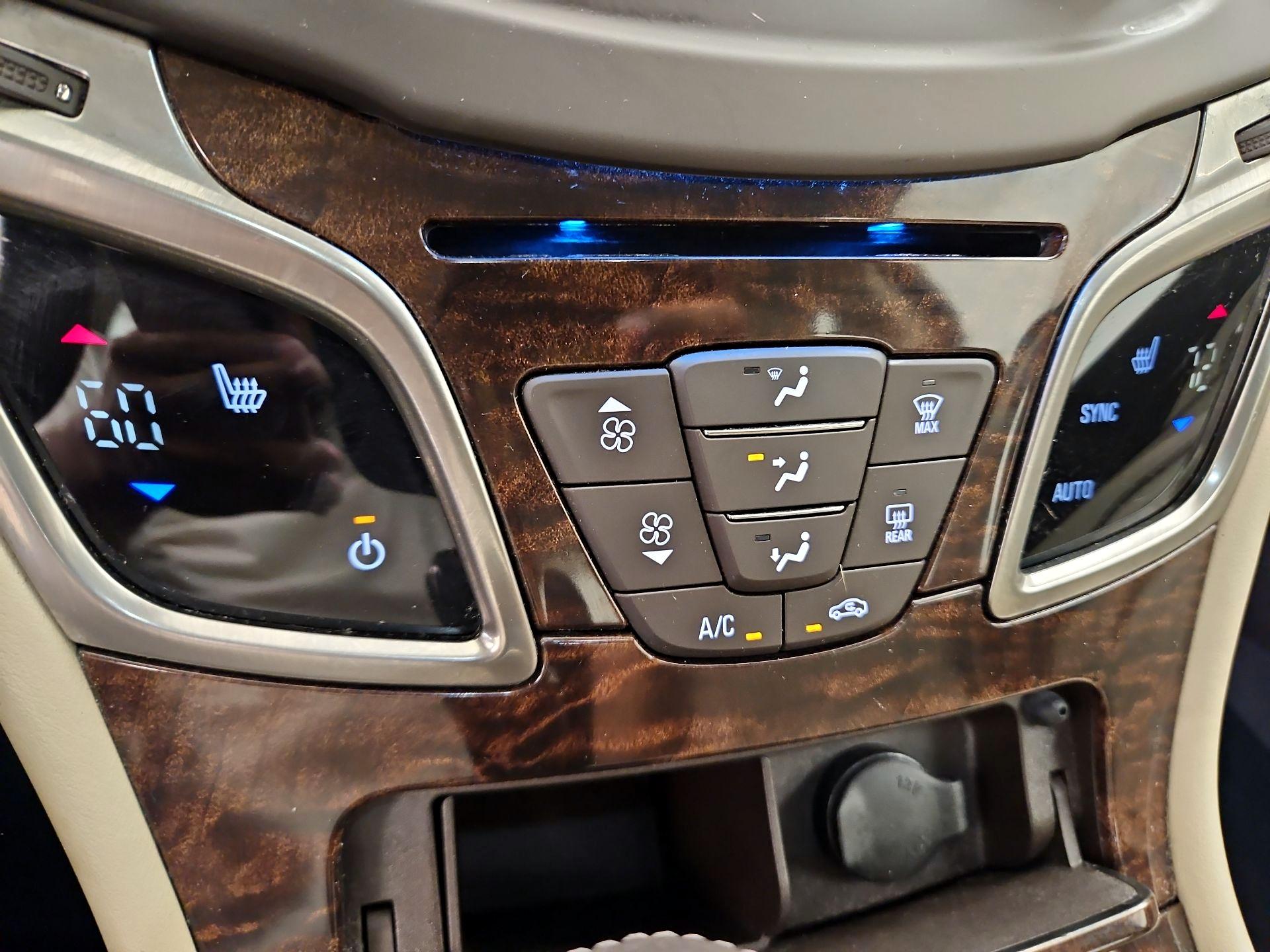 Thumbnail: 2016 Buick LaCrosse - 16