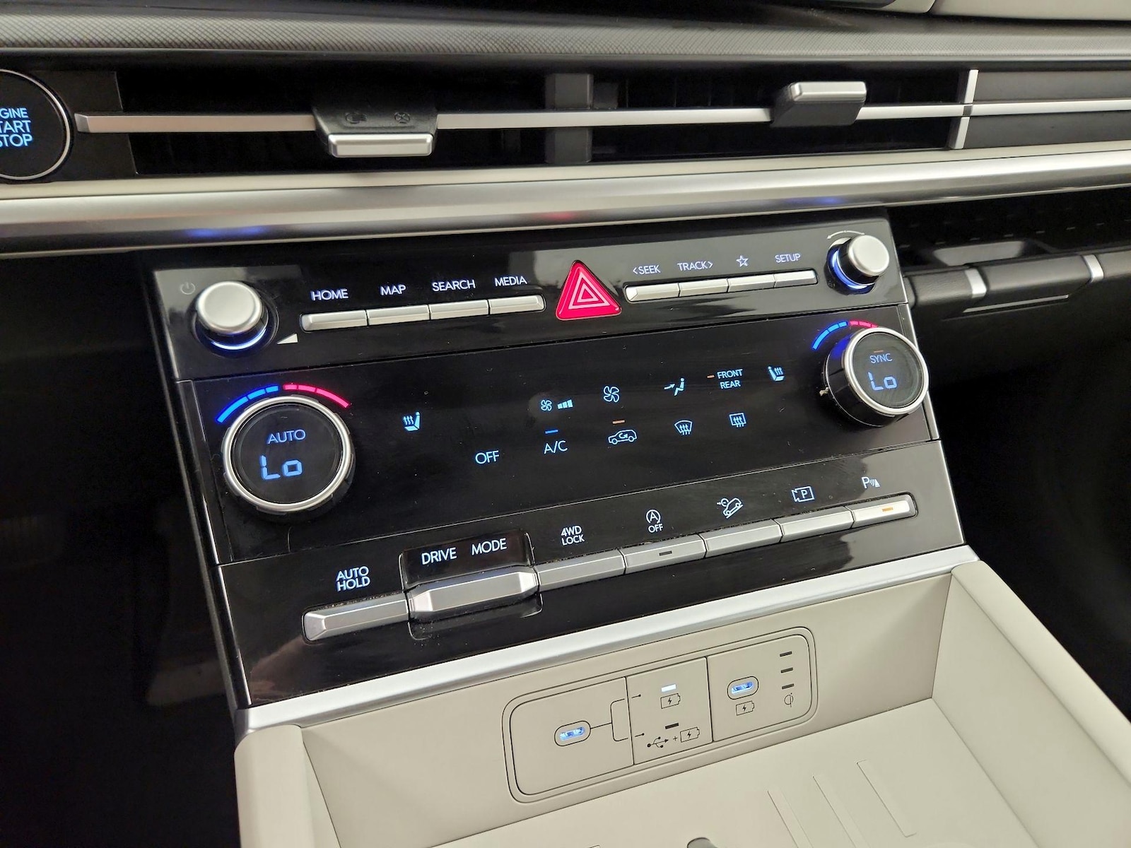 2024 Hyundai Santa Fe SEL - Photo 16