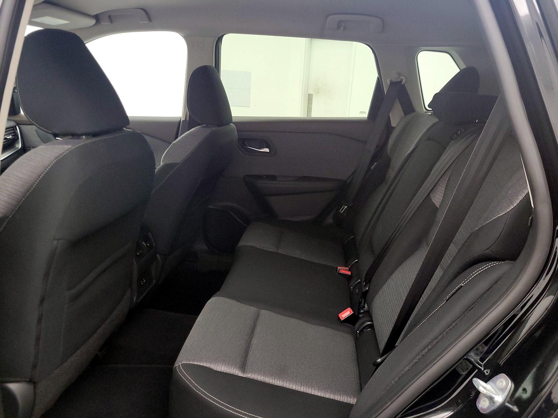 Thumbnail: 2021 Nissan Rogue - 19